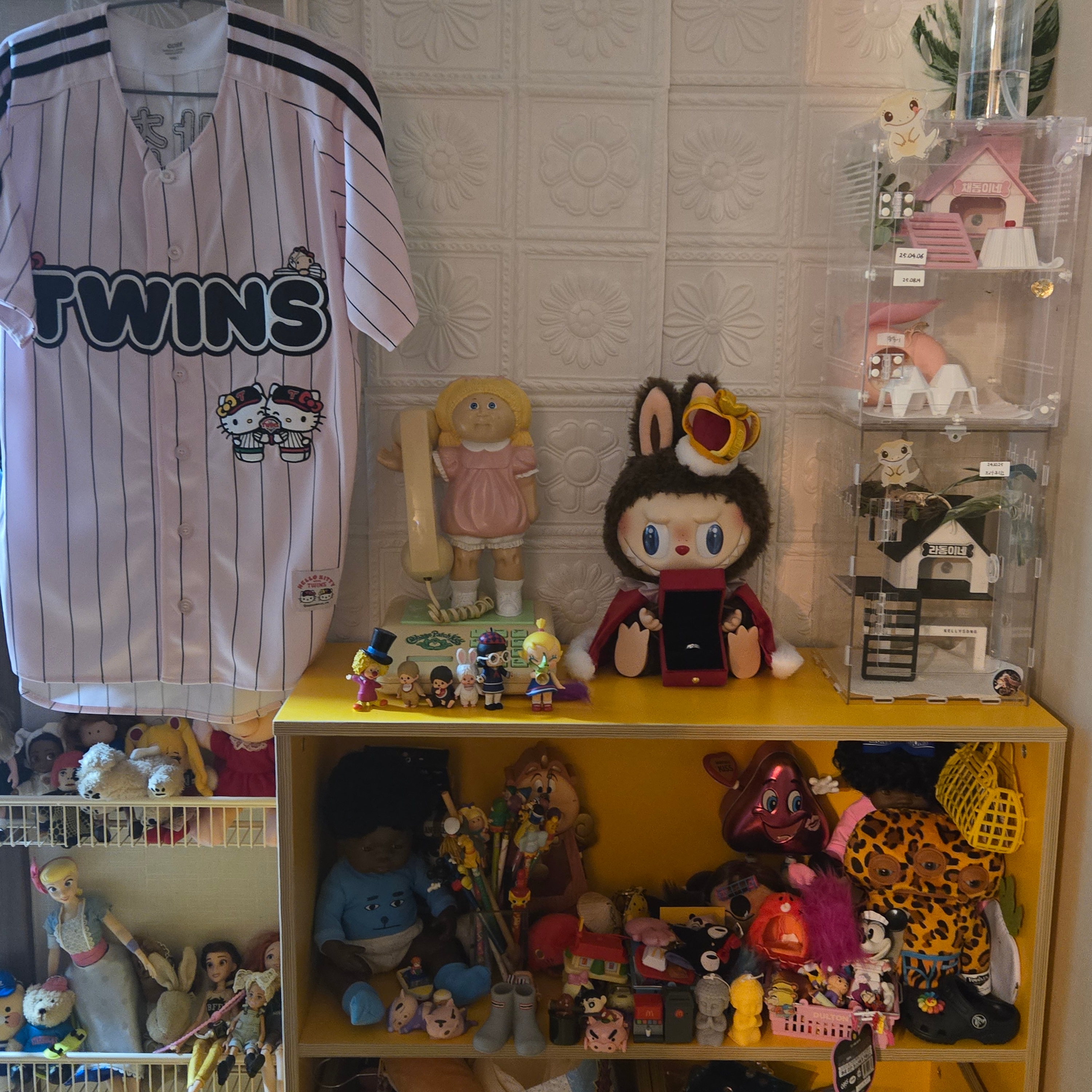 Pop Mart The Monsters Checkmate Series Doll 착용 스타일