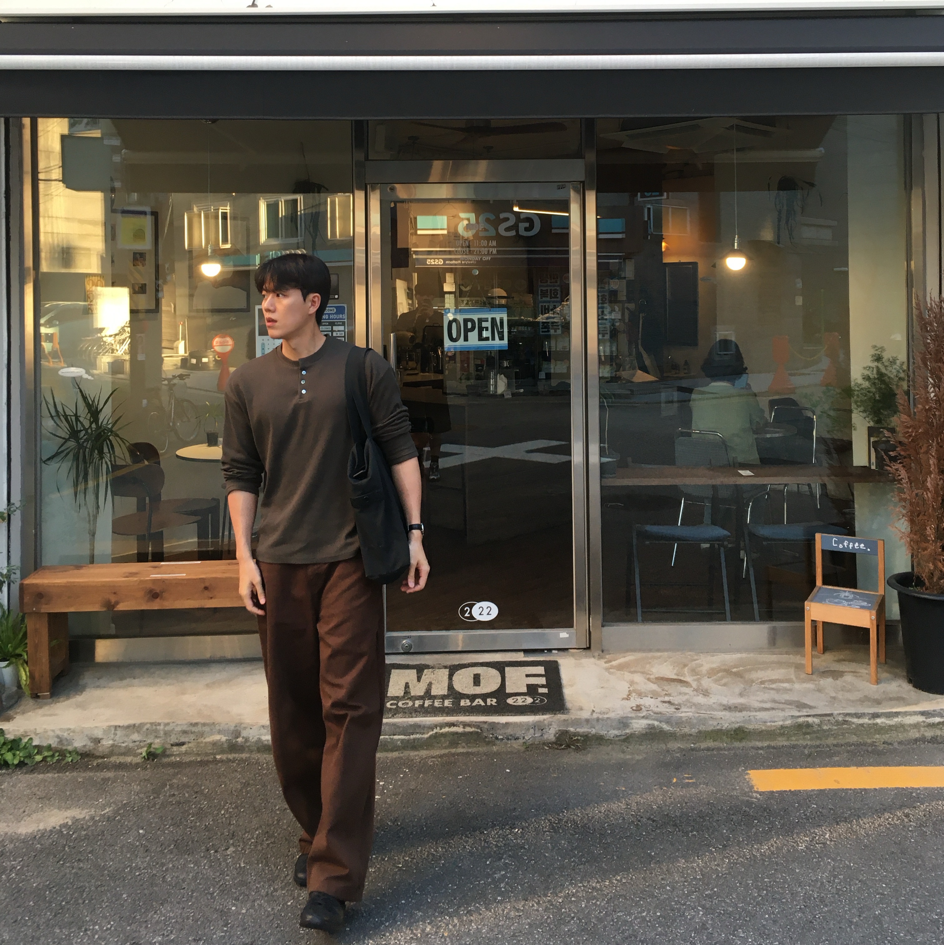 Dr. Martens 1461 Smooth Black, Pemont Dress Black 착용 스타일 - 1