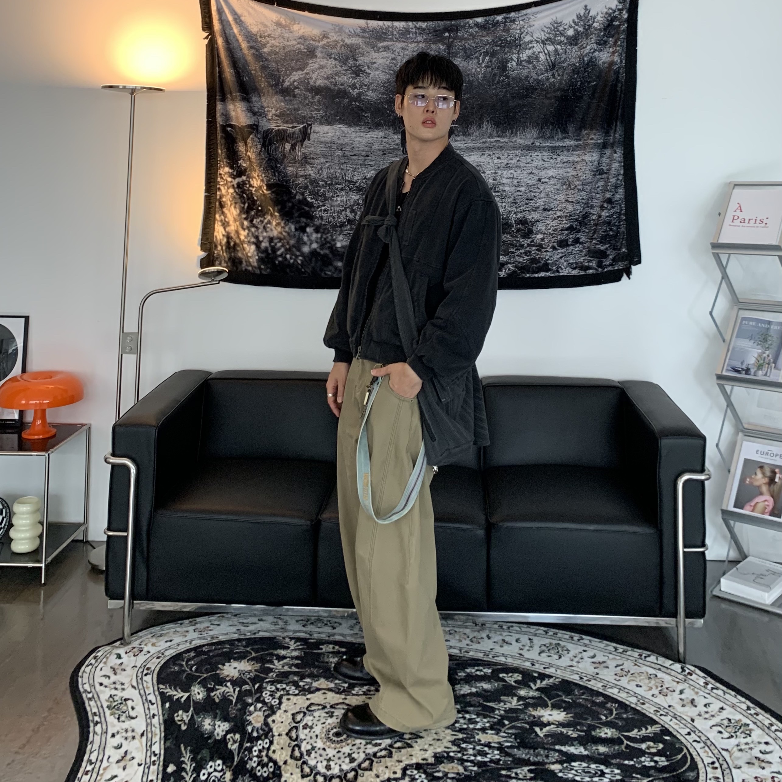 Say Touche Liquified Persian Rug Black (M), Say Touche Liquified Persian Rug Black (L) 착용 스타일 - 2