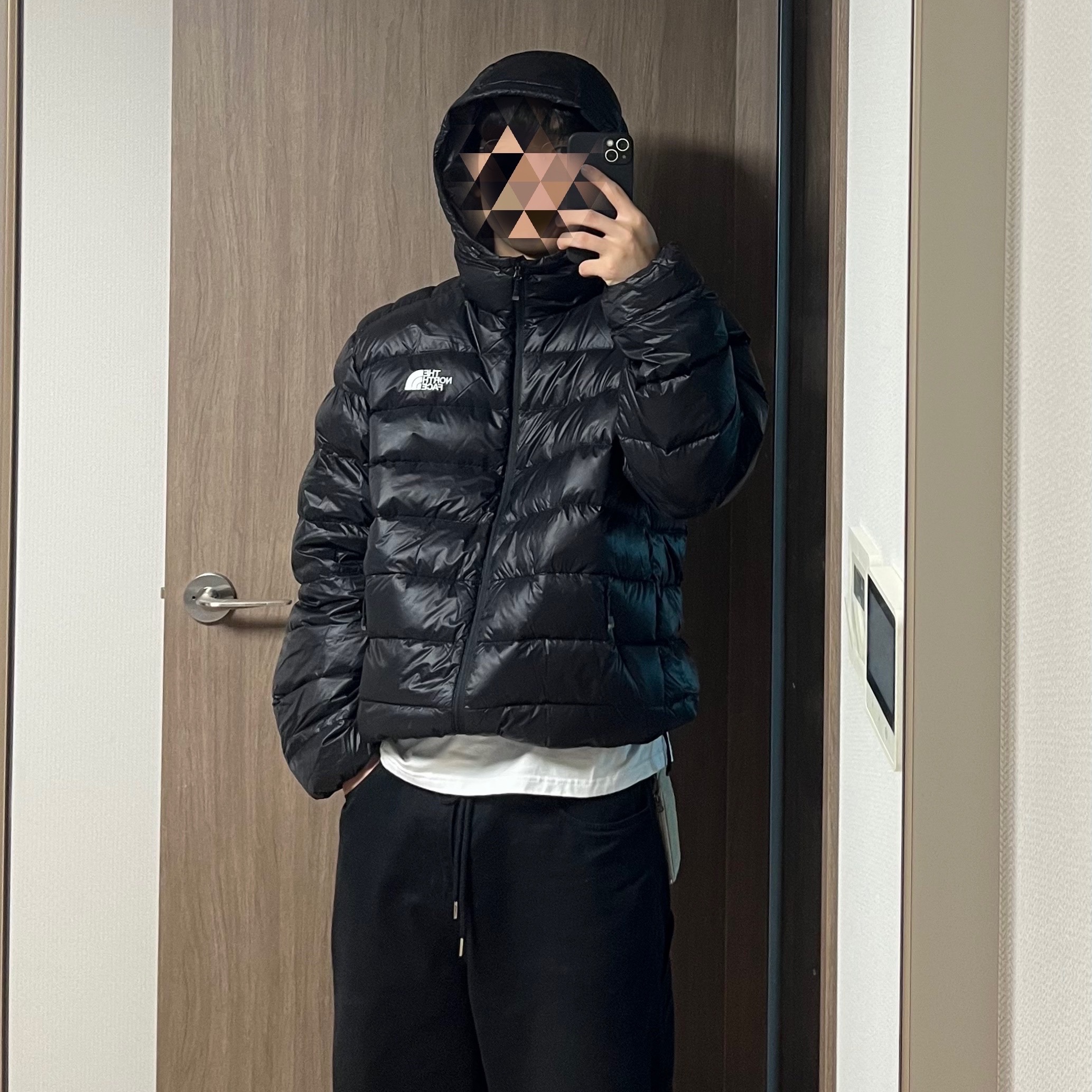 The North Face Matier EX RDS Down Hoodie Black 착용 스타일