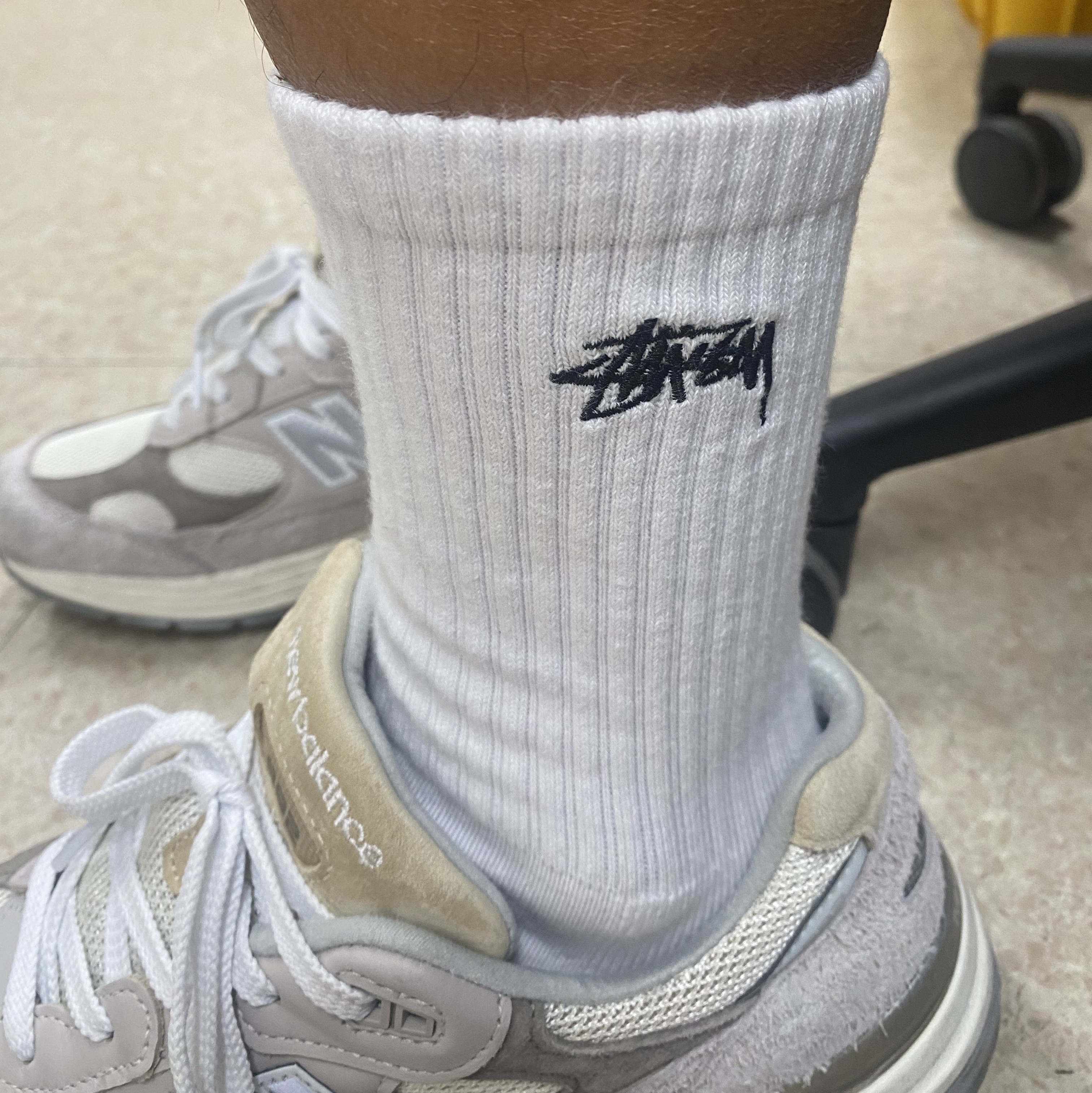 Stussy Small Stock Crew Socks White (3 Pack) 착용 스타일