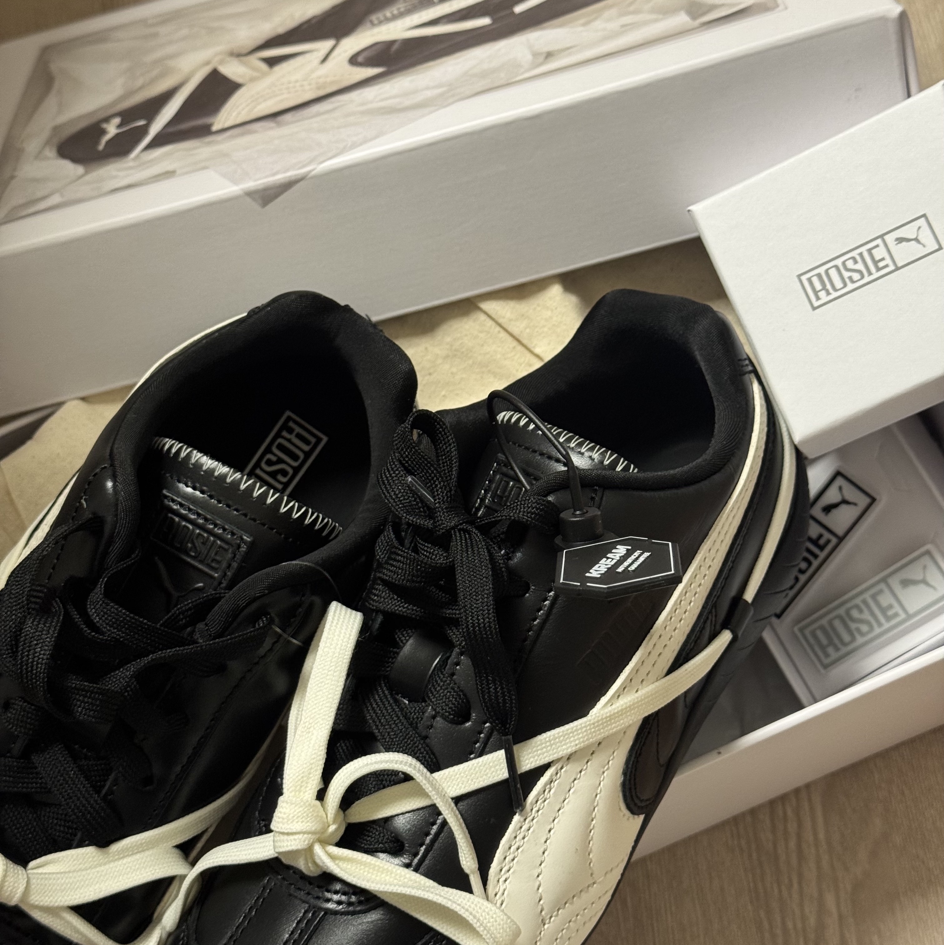 (W) Puma x Rosé Speedcat PRM Black Warm White 착용 스타일