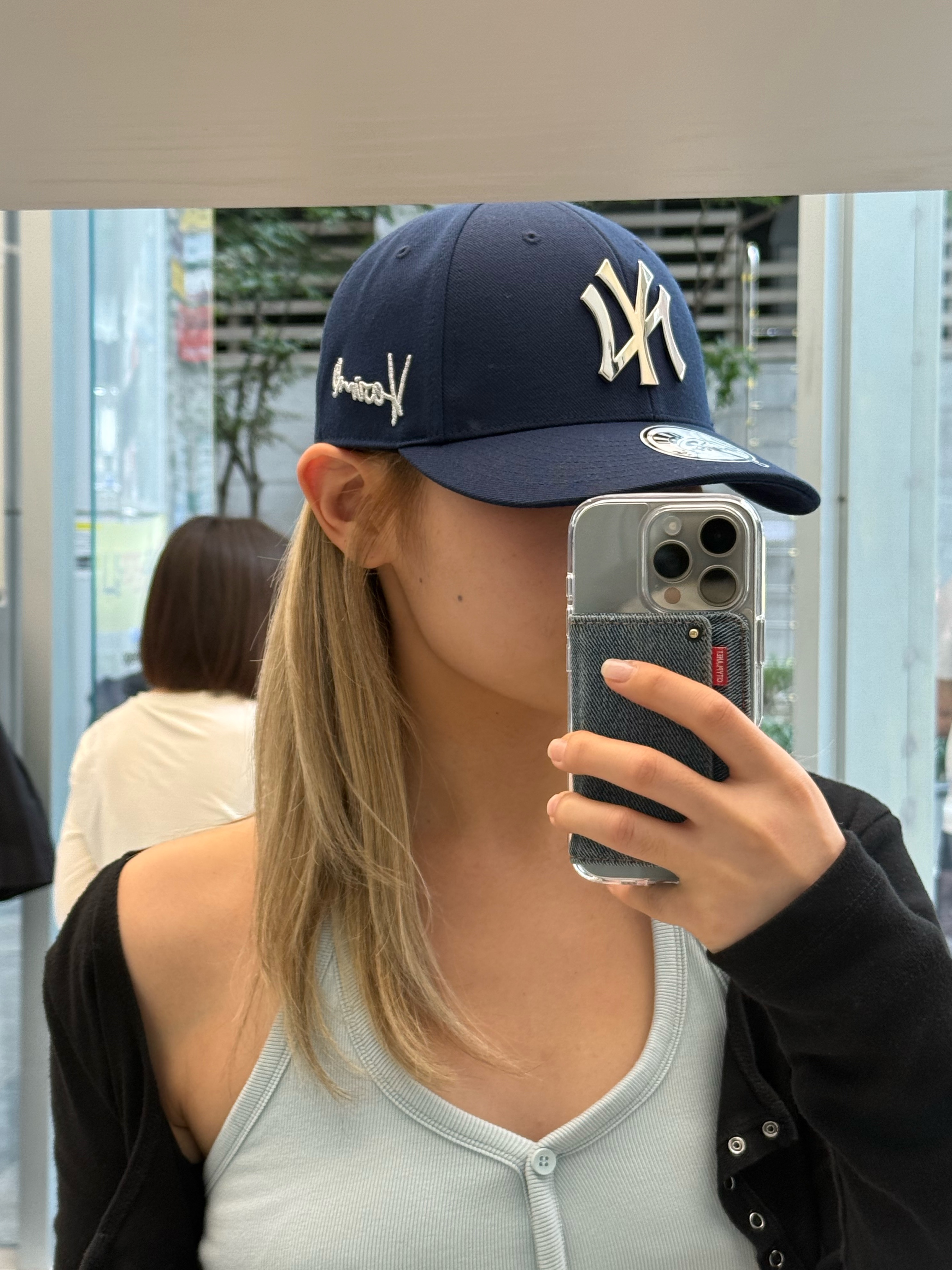MLB Karina Exclusive Structured Ball Cap New York Yankees Navy 착용 스타일 - 2