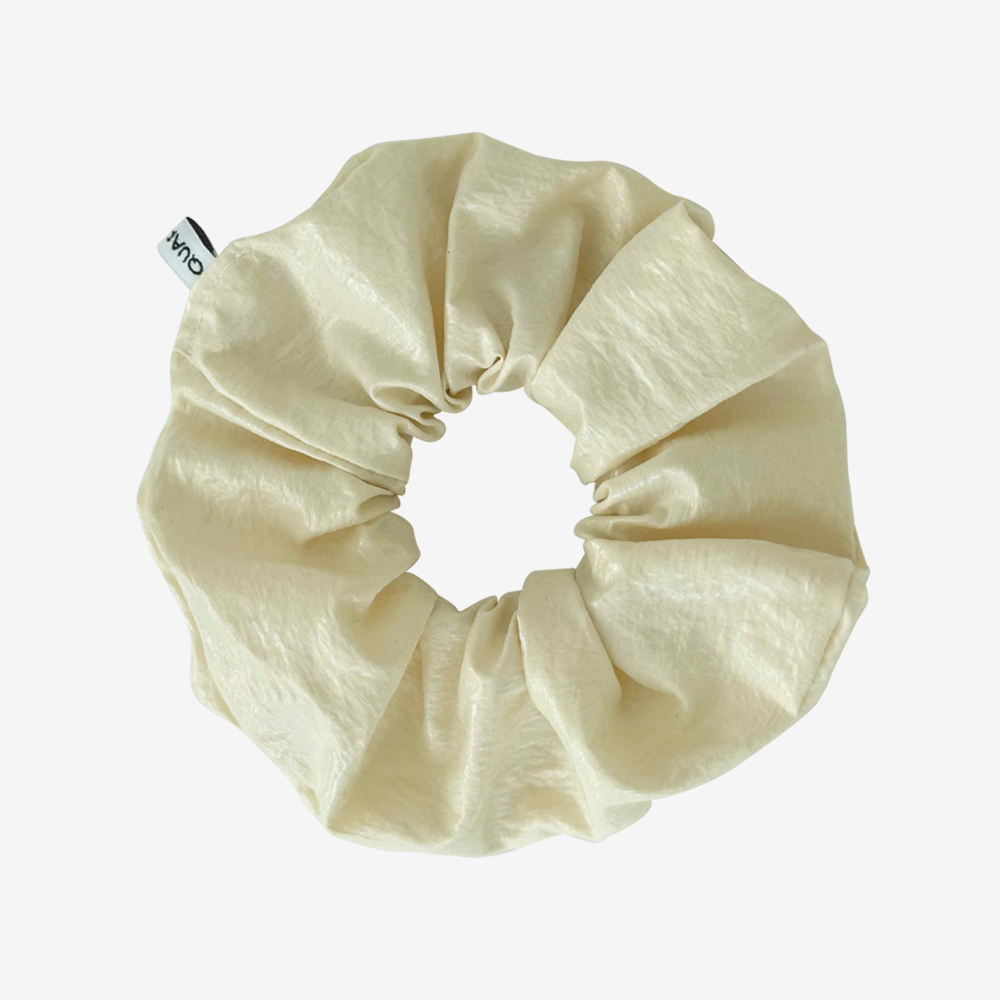 쿼터브 레더 스크런치 - 옐로우 베이지(QUARTEVV Leather Scrunchie - Yellow Beige)