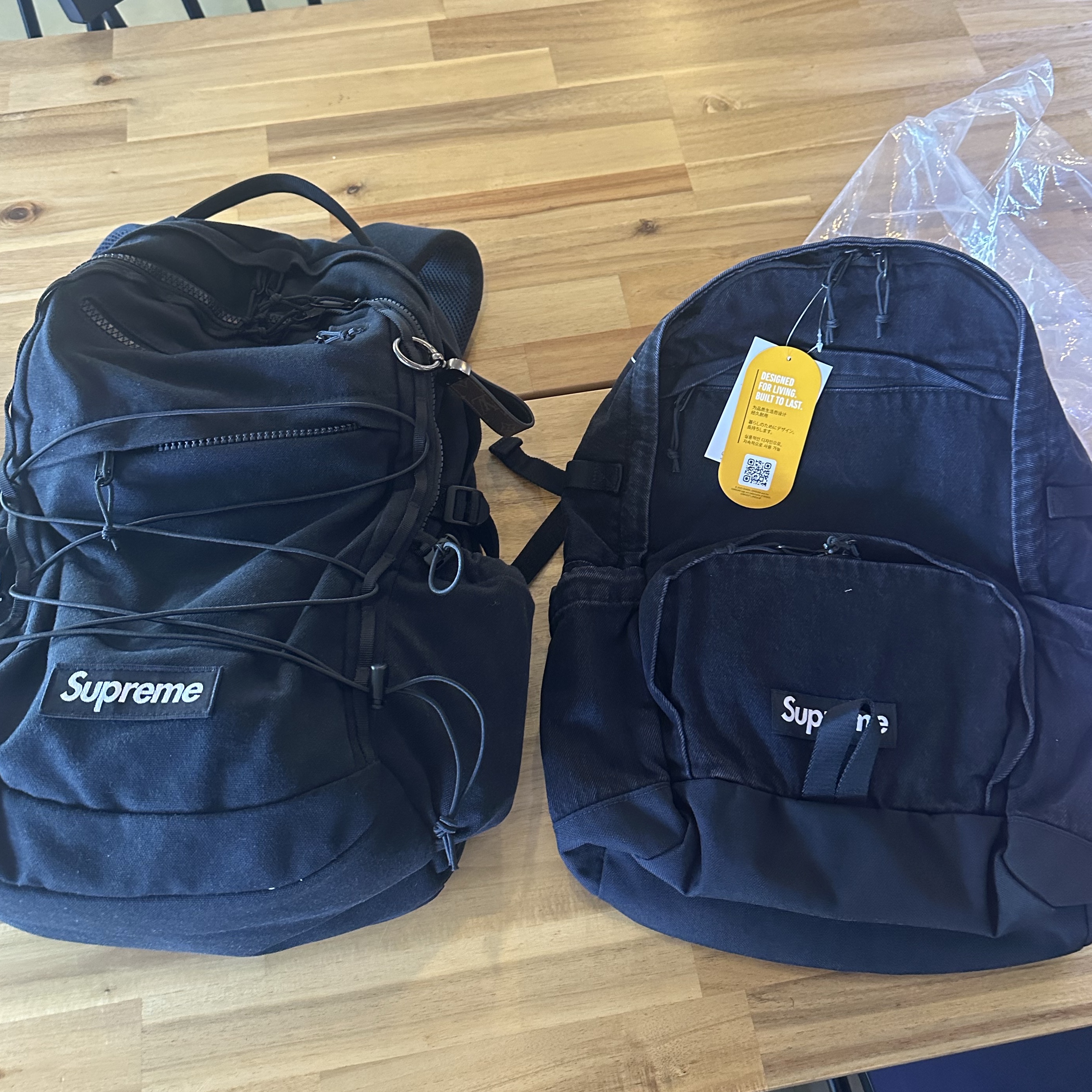 Supreme Denim Backpack Black - 25FW 착용 스타일