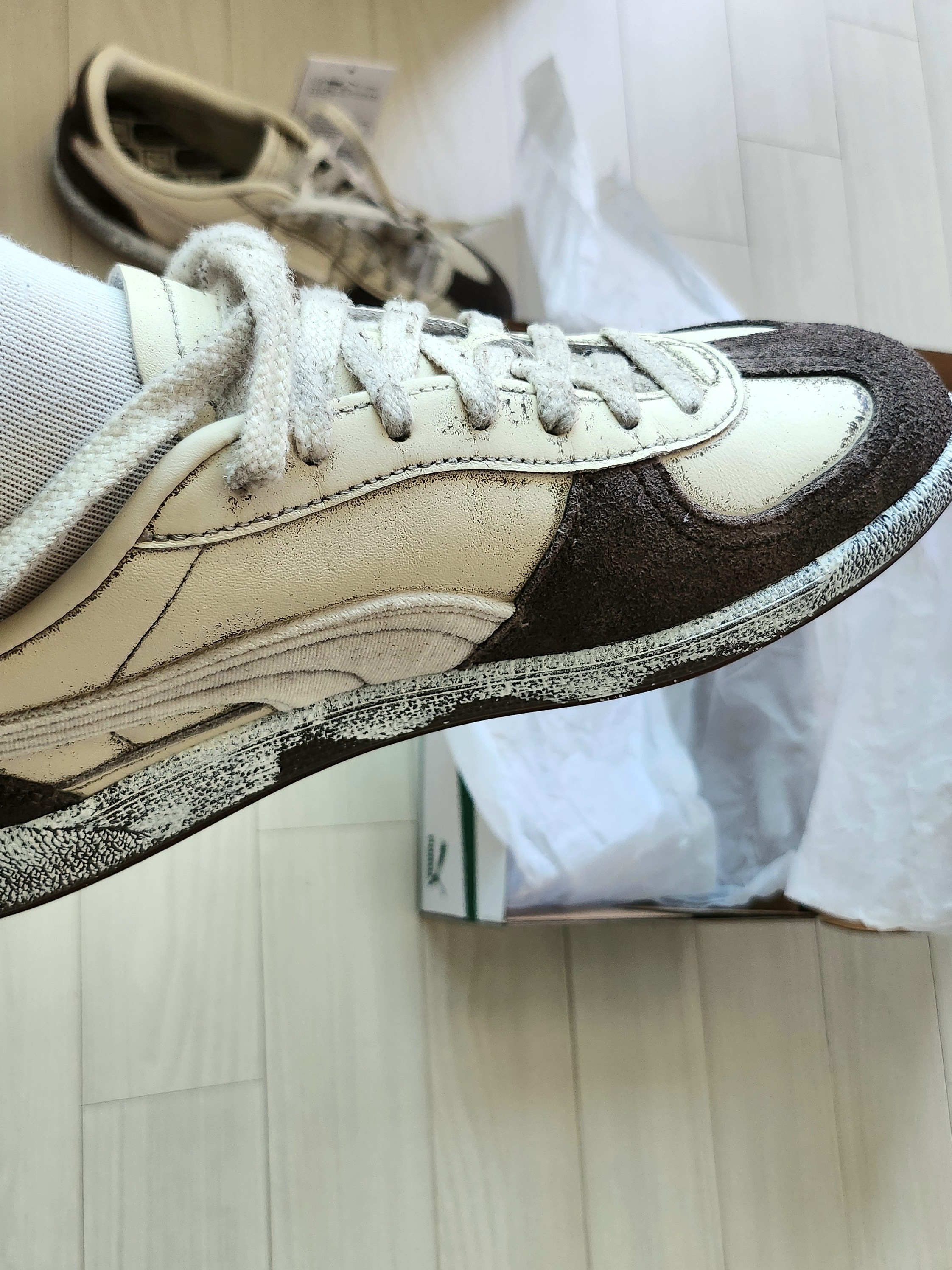 Puma x Undermycar Palermo Alpine Snow Flat Bronze 착용 스타일