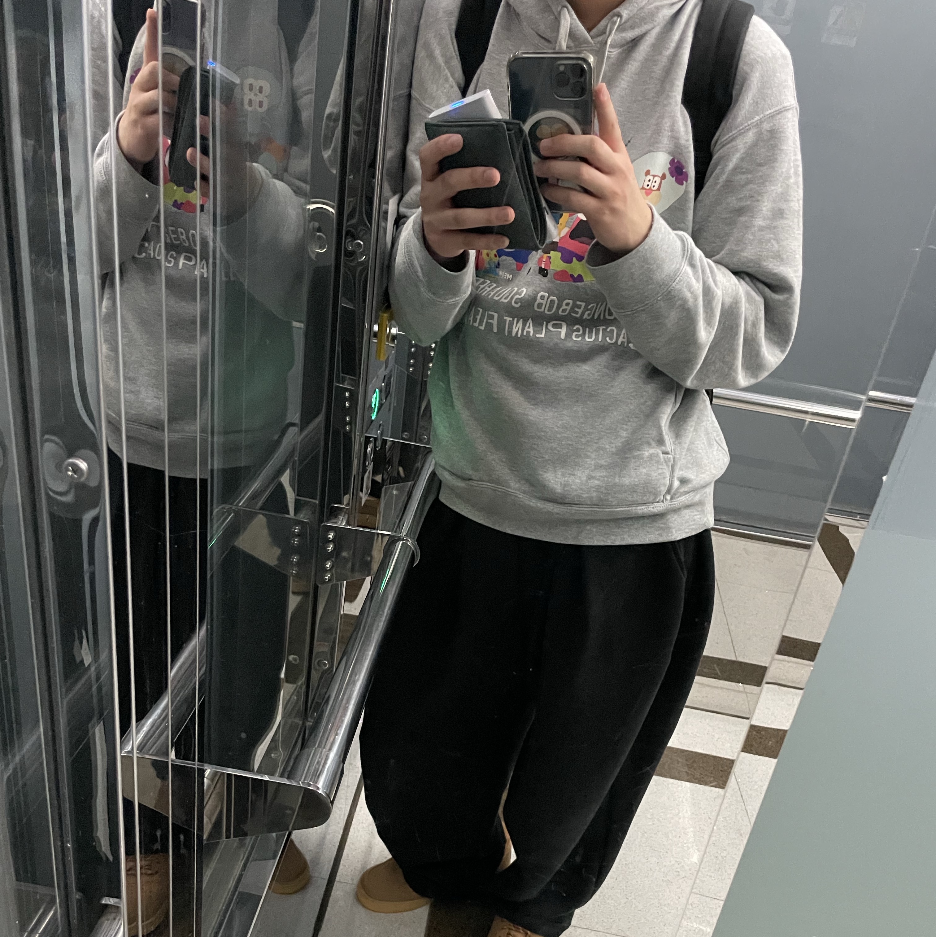 Uniqlo UT x CPFM x SpongeBob Sweat Pull Parka A Gray - KR, Nike Air Force 1 '07 WB Flax 착용 스타일