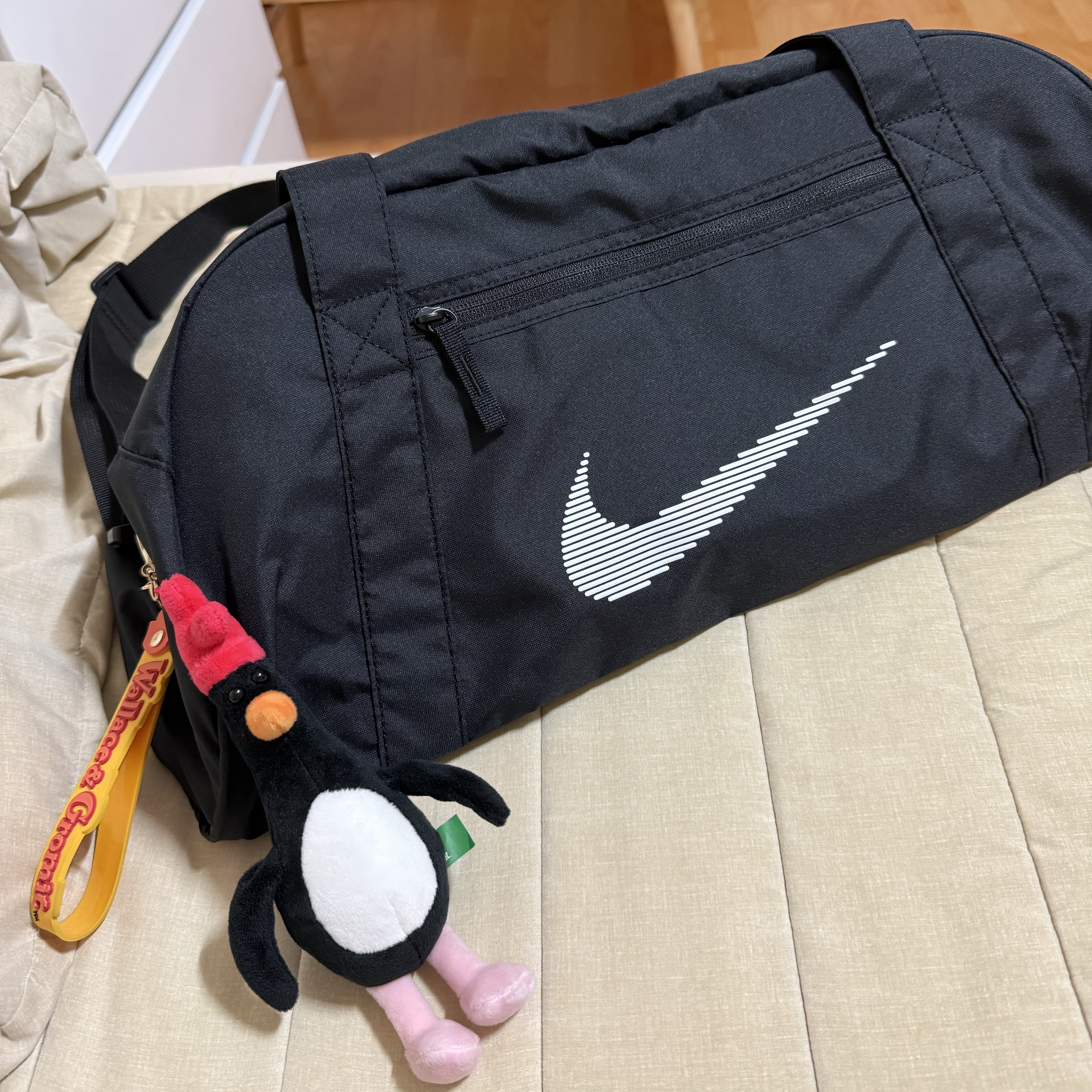 Nike Gym Club Duffle Bag 24L Black 착용 스타일 - 1