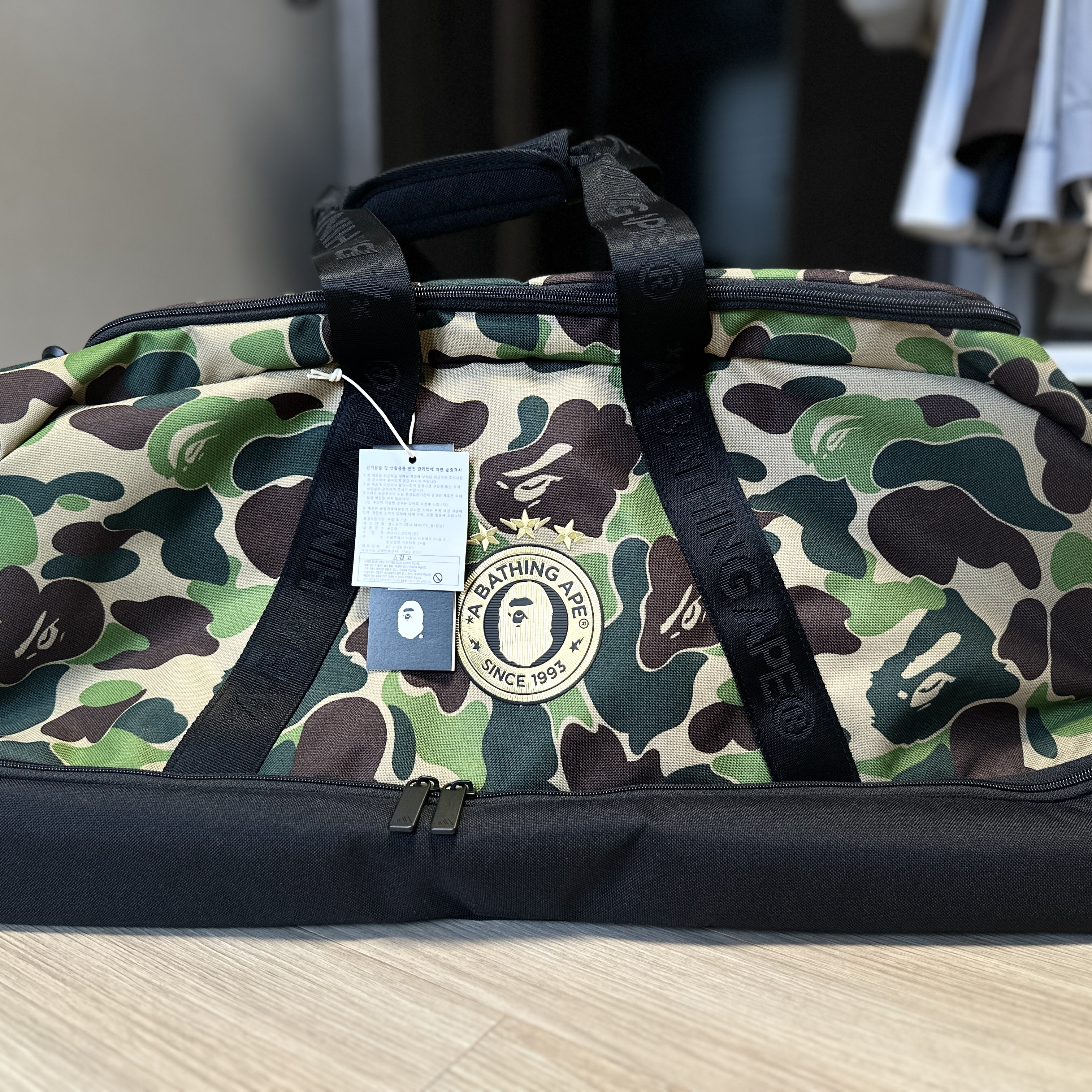 Adidas x BAPE Duffle Bag Crew Green 착용 스타일