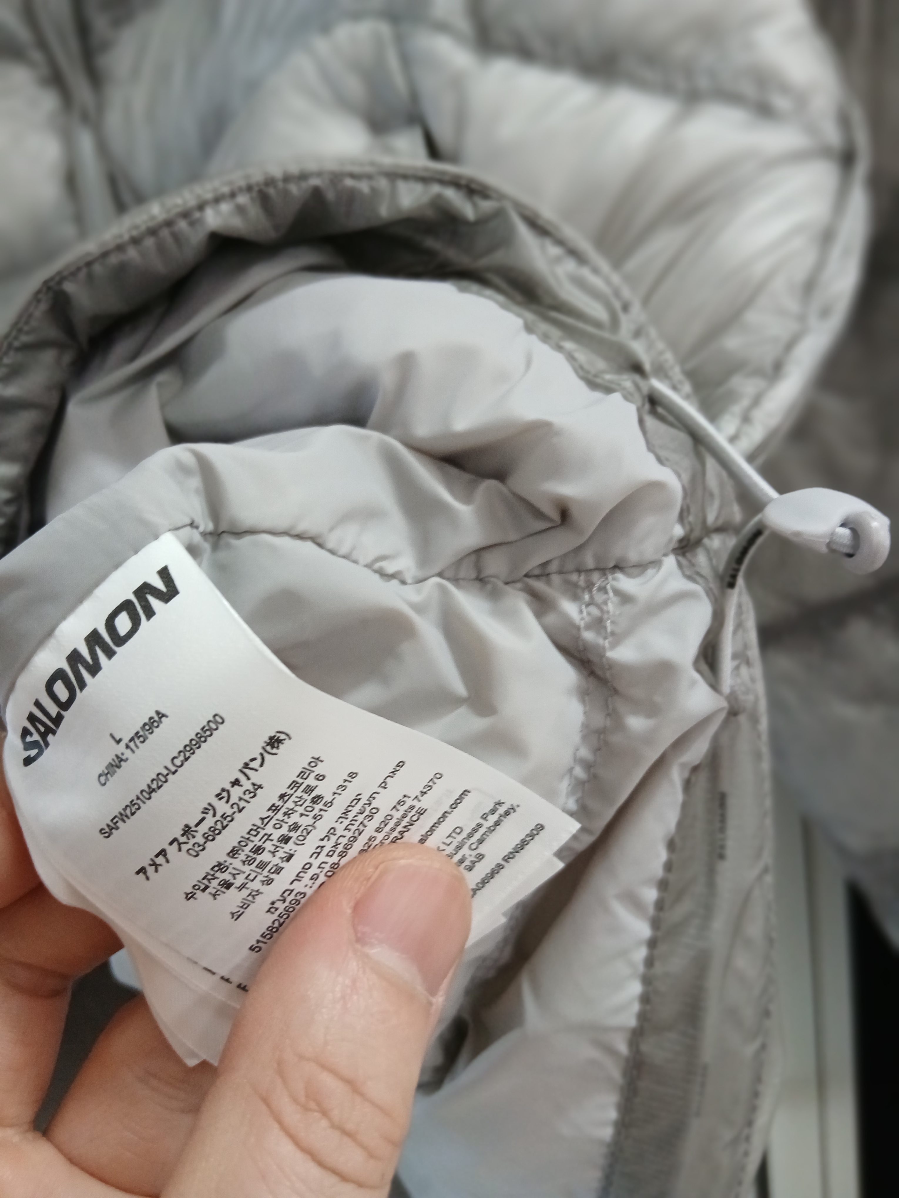 Salomon UNI Cross Insulation Jacket Light Grey 착용 스타일 - 9