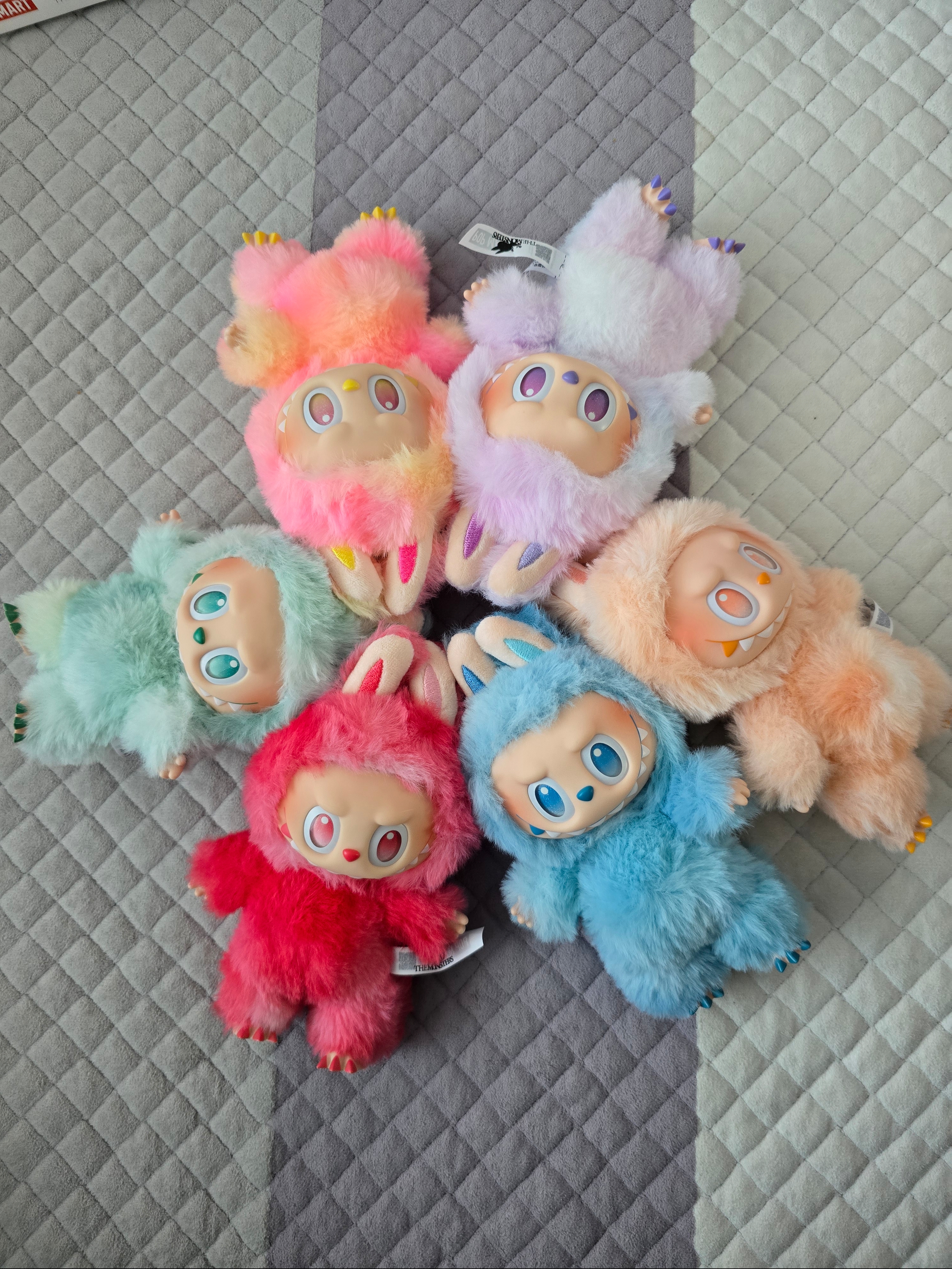 Pop Mart Labubu The Monsters Highlight Series Sealed Case (6 Blind Boxes) 착용 스타일 - 2