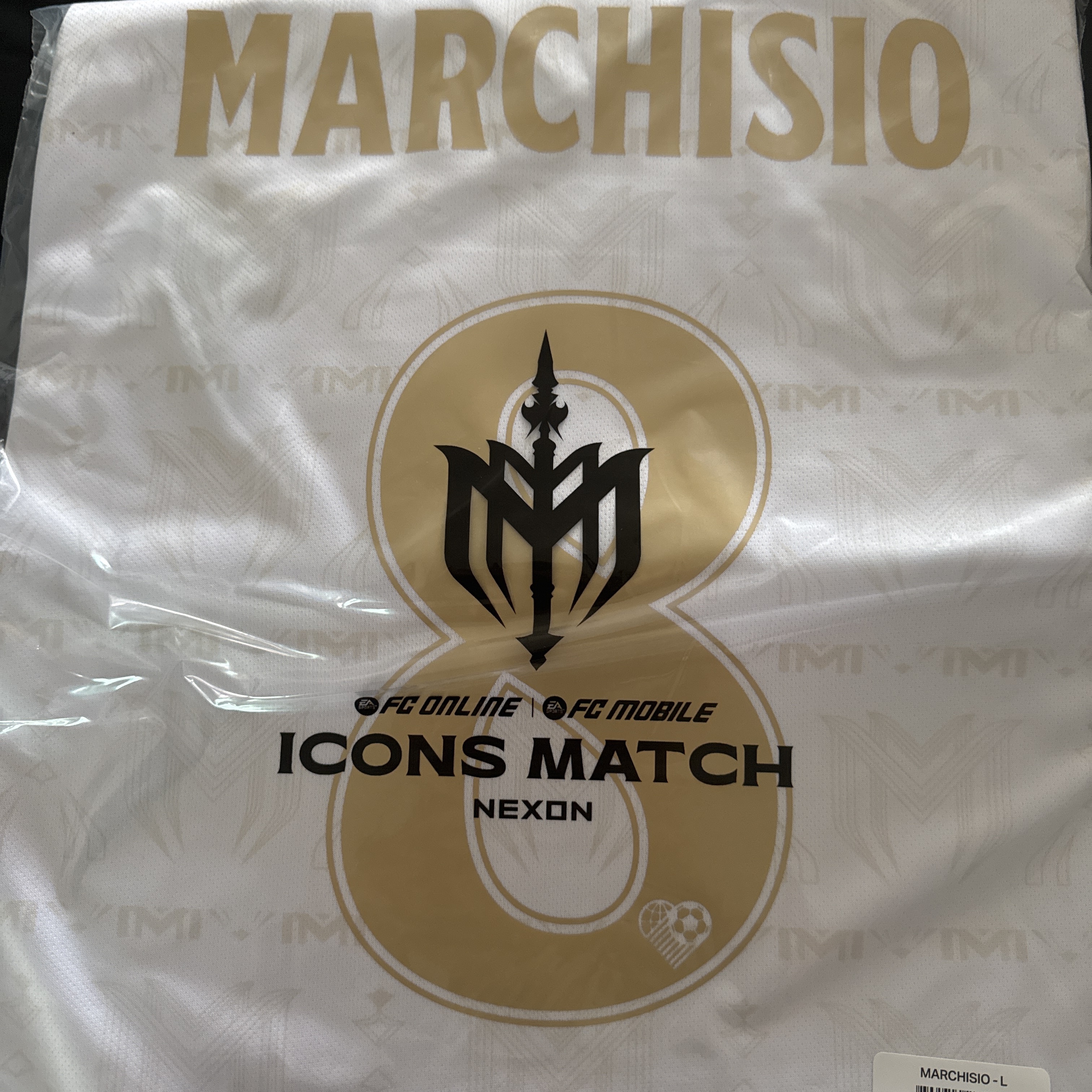 [PRE-ORDER] SHIELD UTD Jersey White L (Marking) 착용 스타일