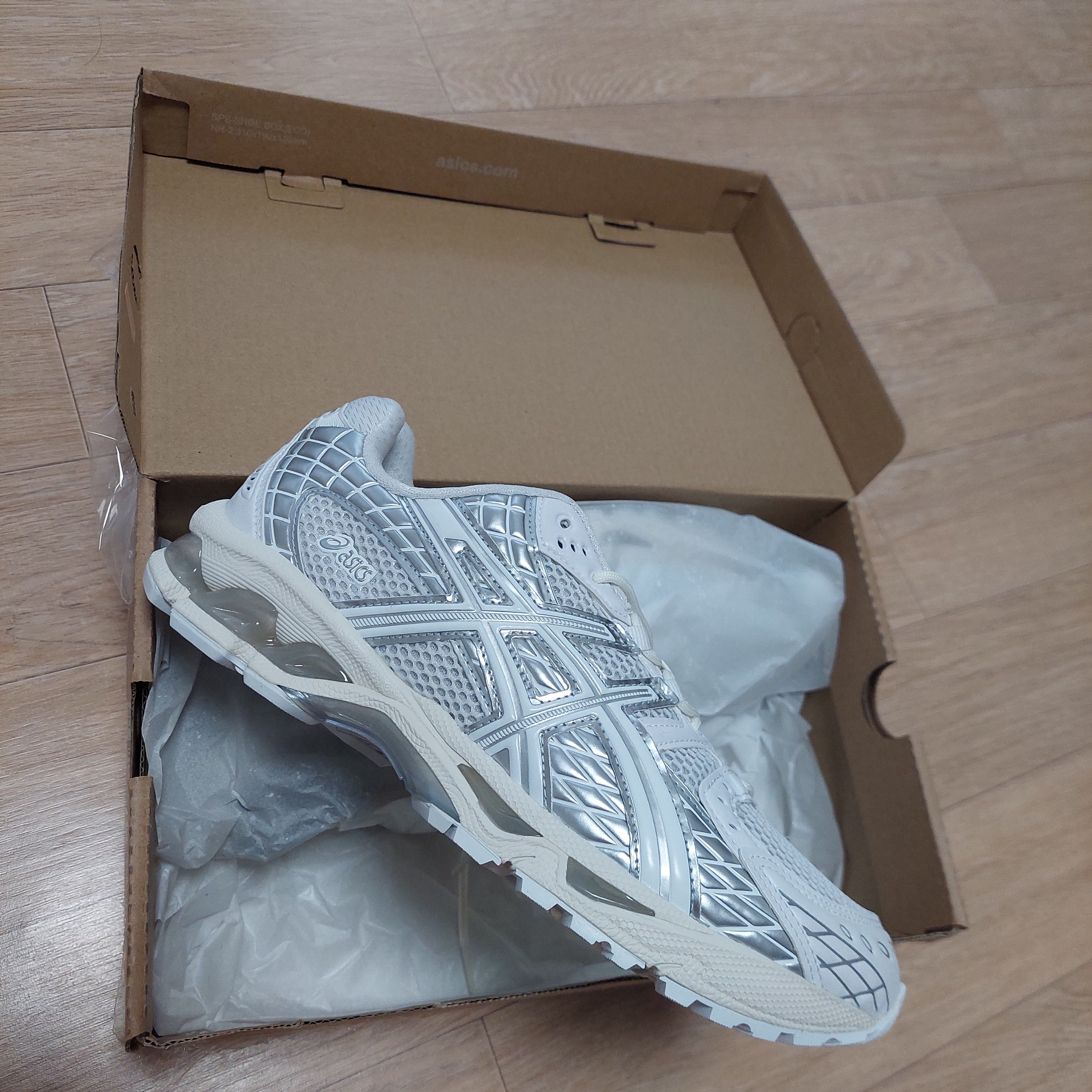 Asics Gel-Nimbus 10.1 White Pure Silver 착용 스타일 - 1