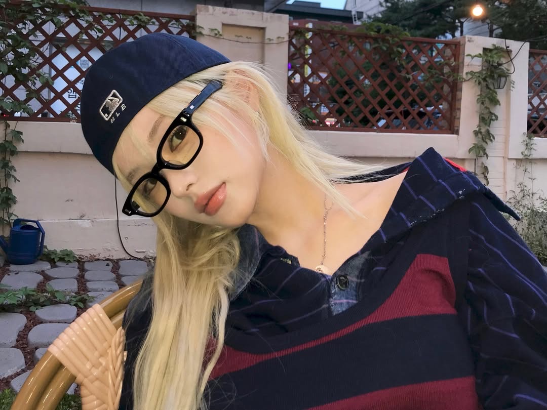 MLB Karina Exclusive Structured Ball Cap New York Yankees Navy 착용 스타일 - 10