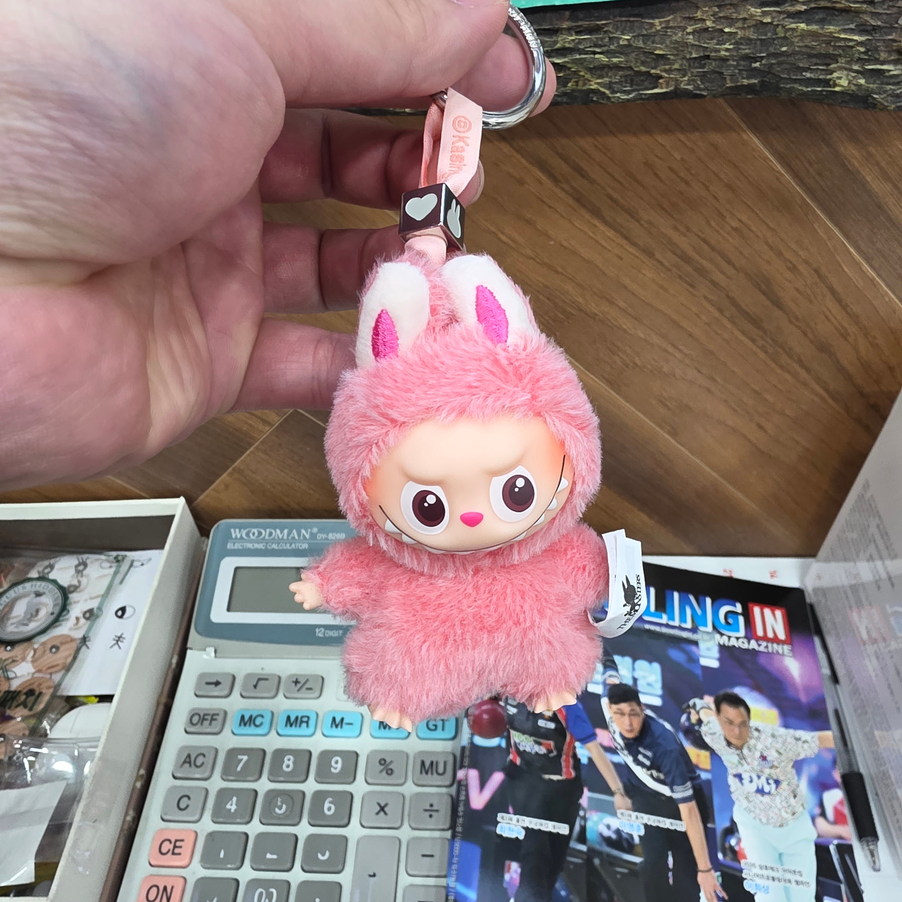Pop Mart Labubu The Monsters Pin For Love Series Vinyl Plush Pendant Sealed Case (A-M) (14 Blind Boxes), Pop Mart Labubu The Monsters Pin For Love Series Vinyl Plush Pendant (A-M) Heart (Opened Case) 착용 스타일