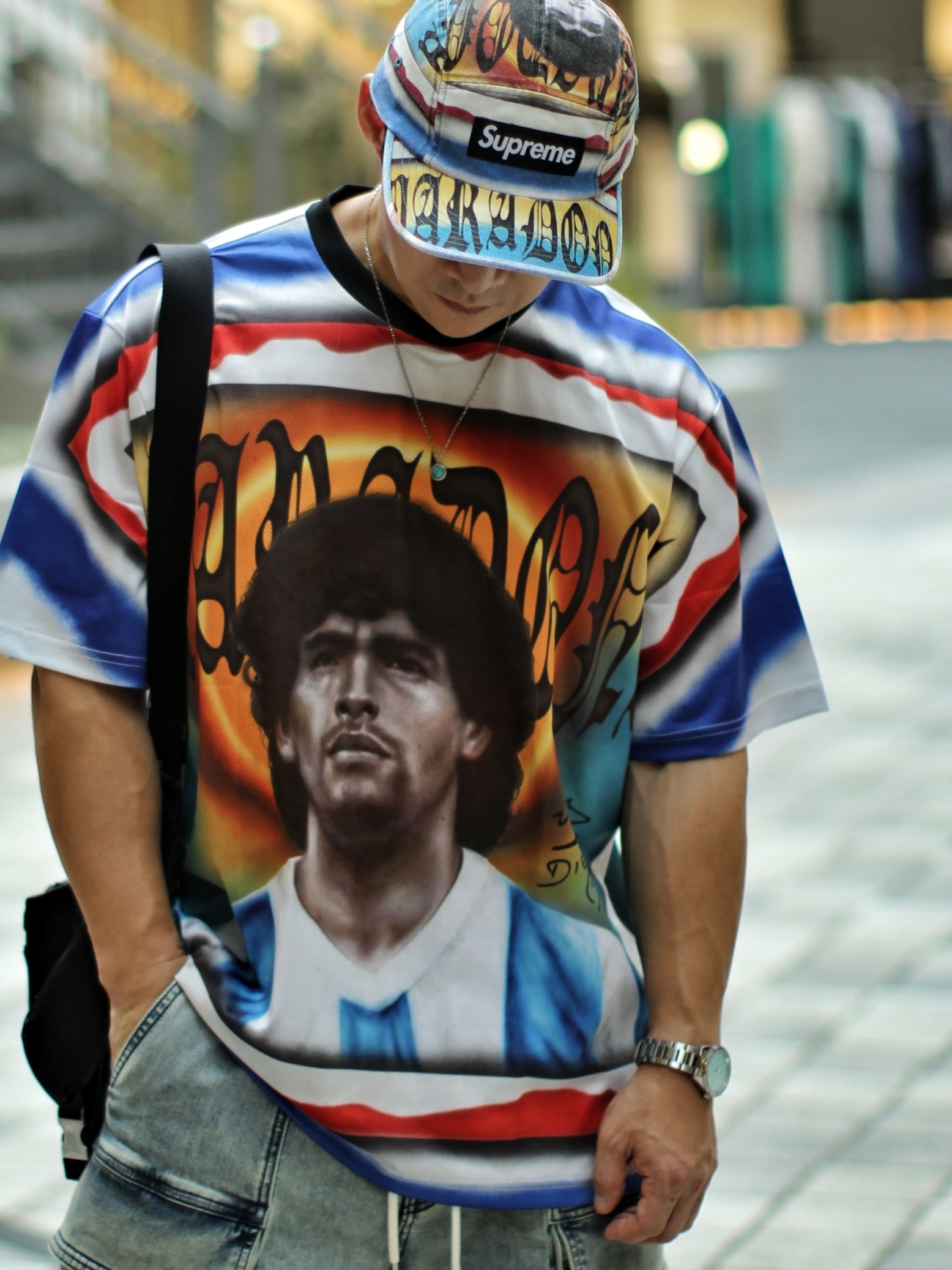 Supreme Maradona Soccer Jersey Multicolor - 24SS, Supreme Maradona Camp Cap Multicolor - 24SS 착용 스타일 - 2