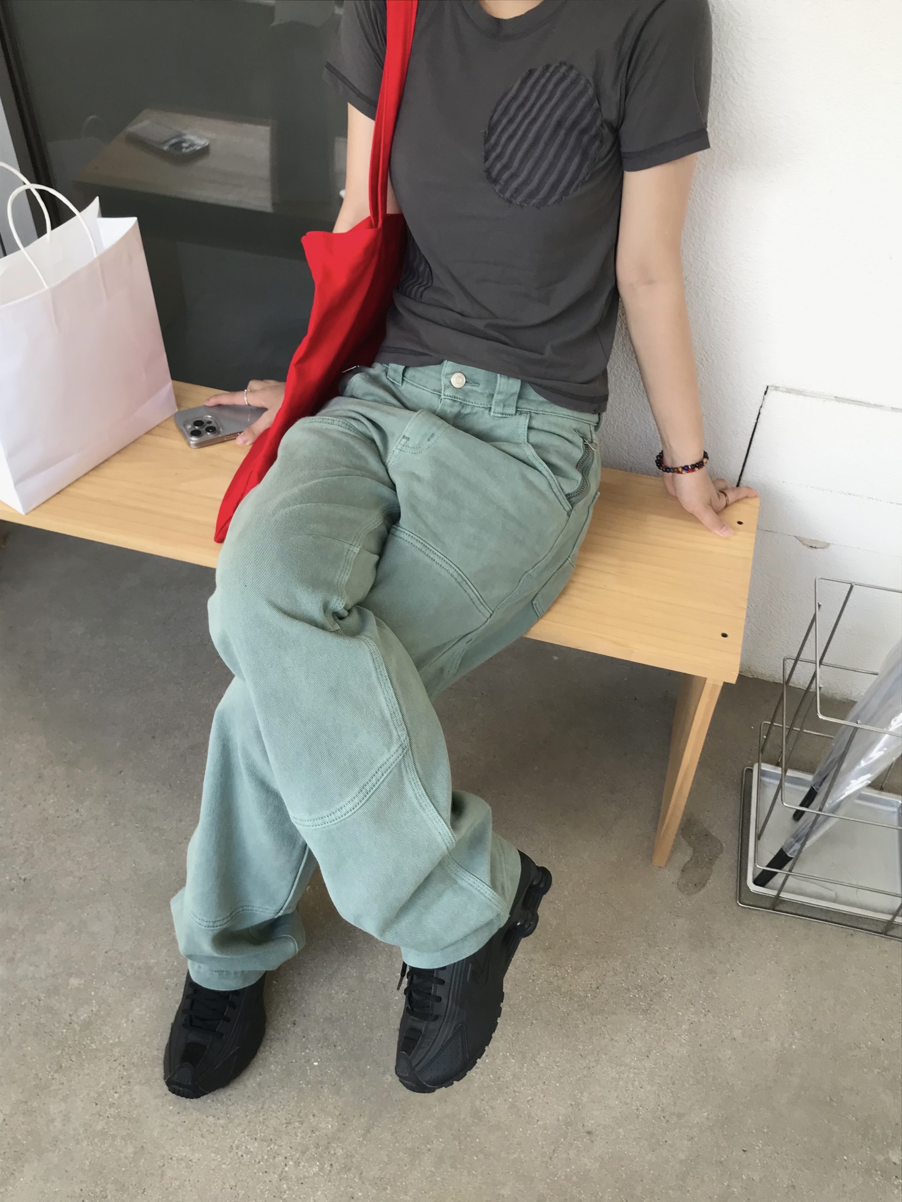 Plasticproduct MPa Calf Pocket Pants Emerald 착용 스타일 - 3