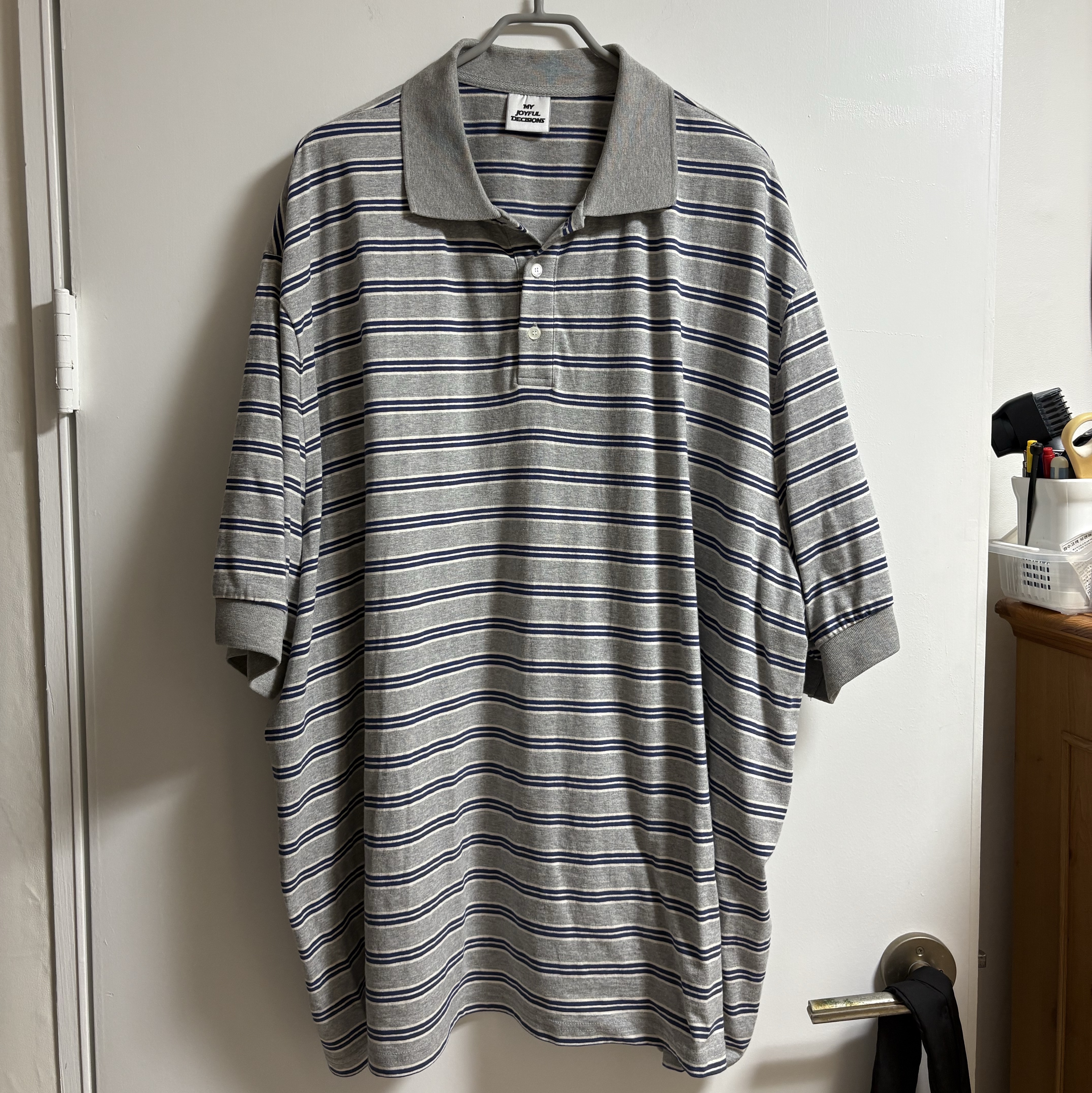 [KREAM 단독] MJD Oversized Stripe Polo Melange Grey 착용 스타일