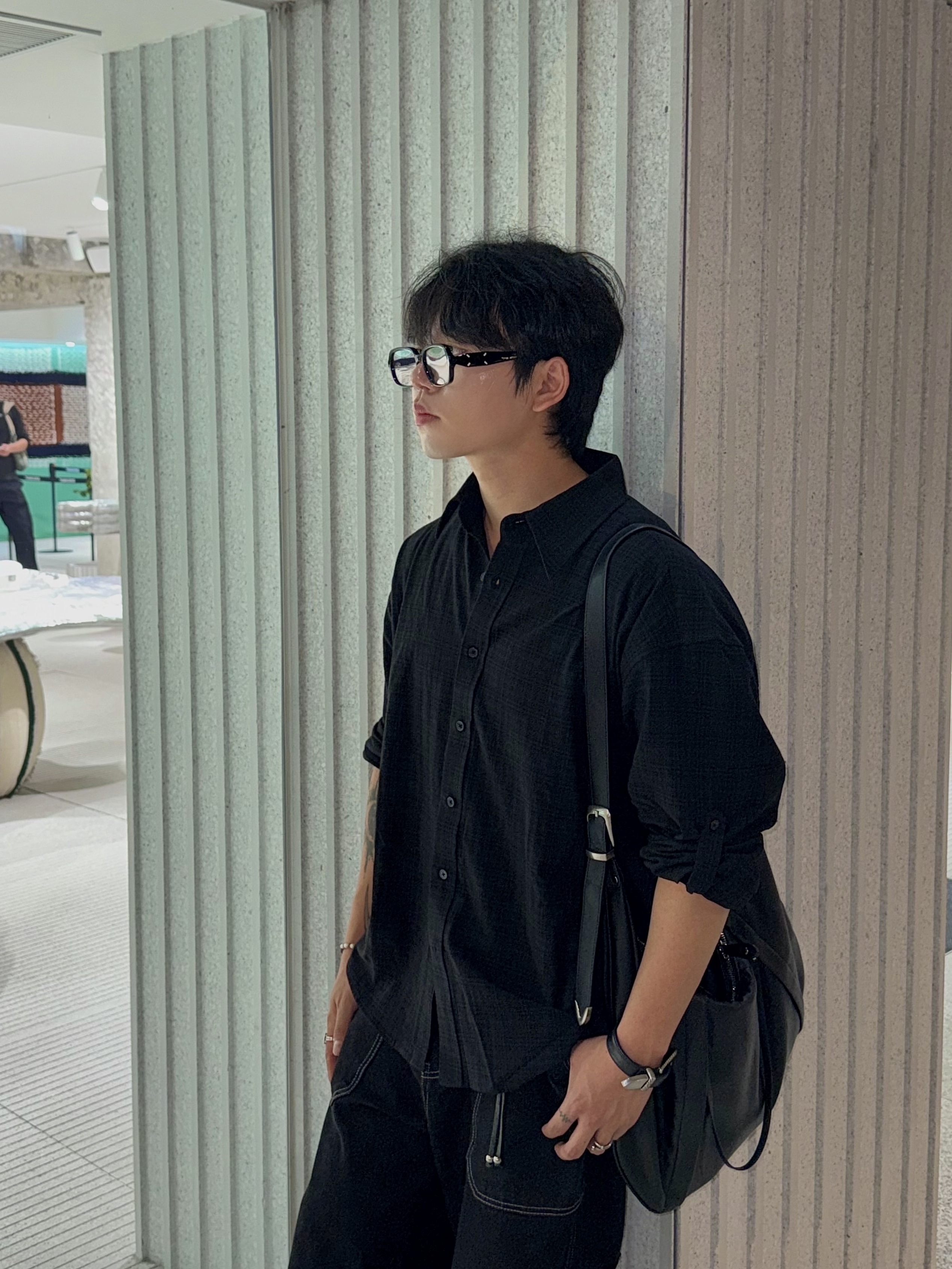 Gentle Monster x Maison Margiela MM114 Black Clear 착용 스타일 - 6