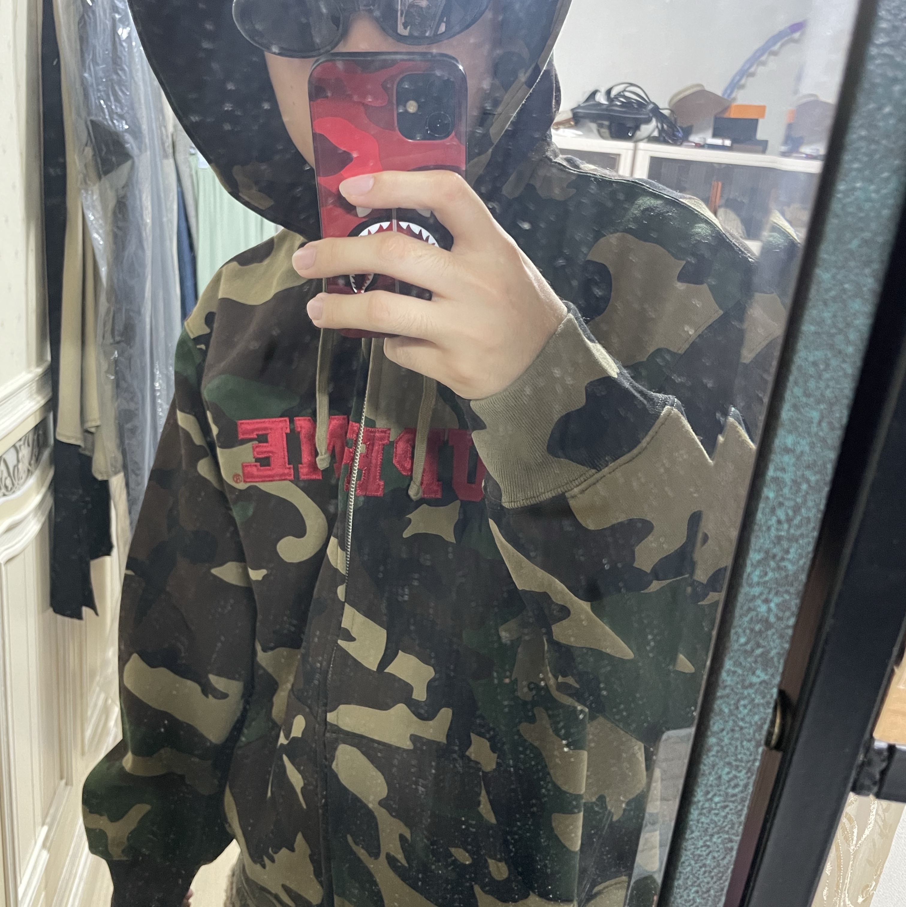 Supreme Collegiate Applique Zip Up Hooded Sweatshirt Woodland Camo - 25FW 착용 스타일