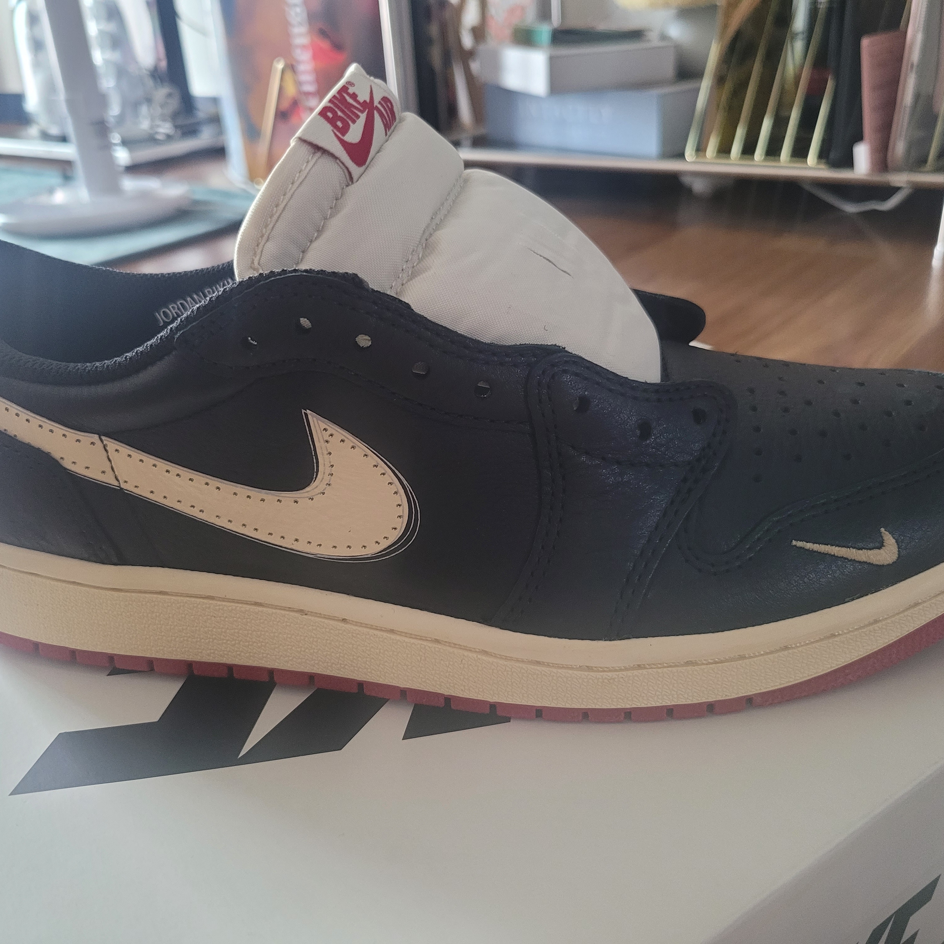 Jordan 1 x Nigel Sylvester Retro Low OG Better With Time 착용 스타일 - 3