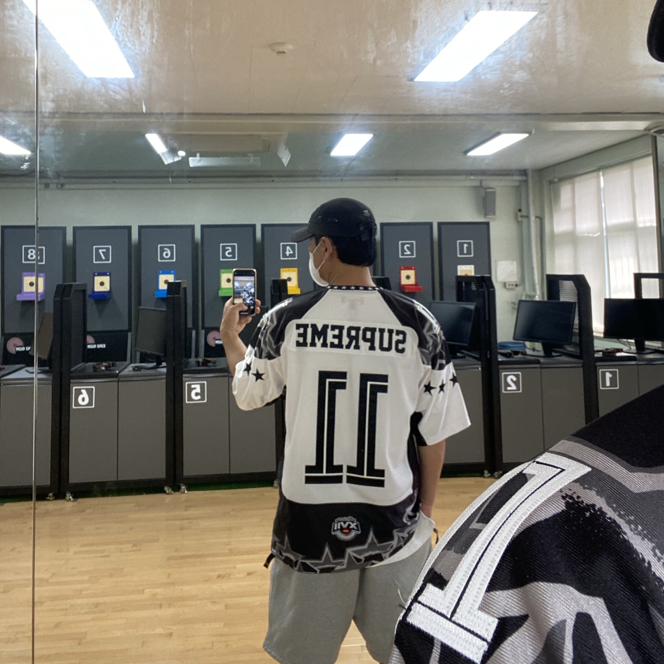 Supreme Stars Football Jersey Black - 25SS 착용 스타일