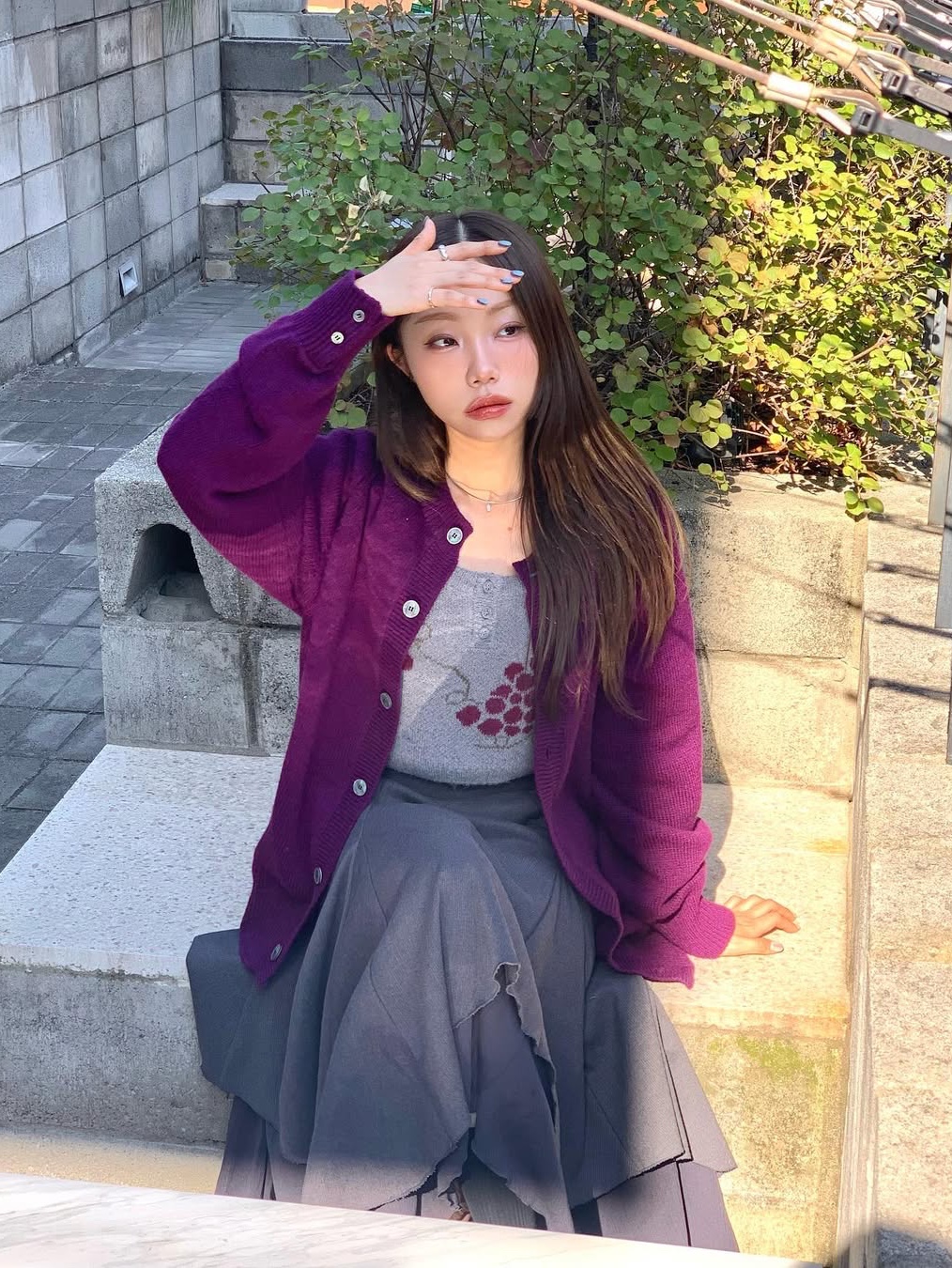 Knitted Shaggy Dog Wool 100% Round Cardigan Purple 착용 스타일