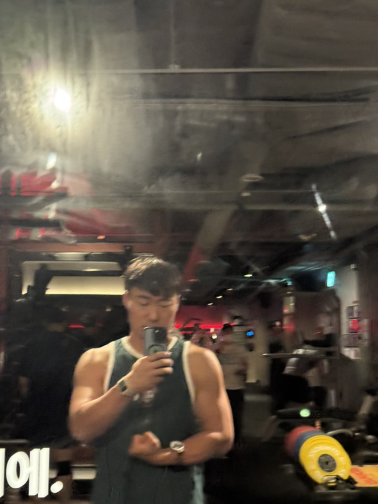 KREAM 프로필 이미지