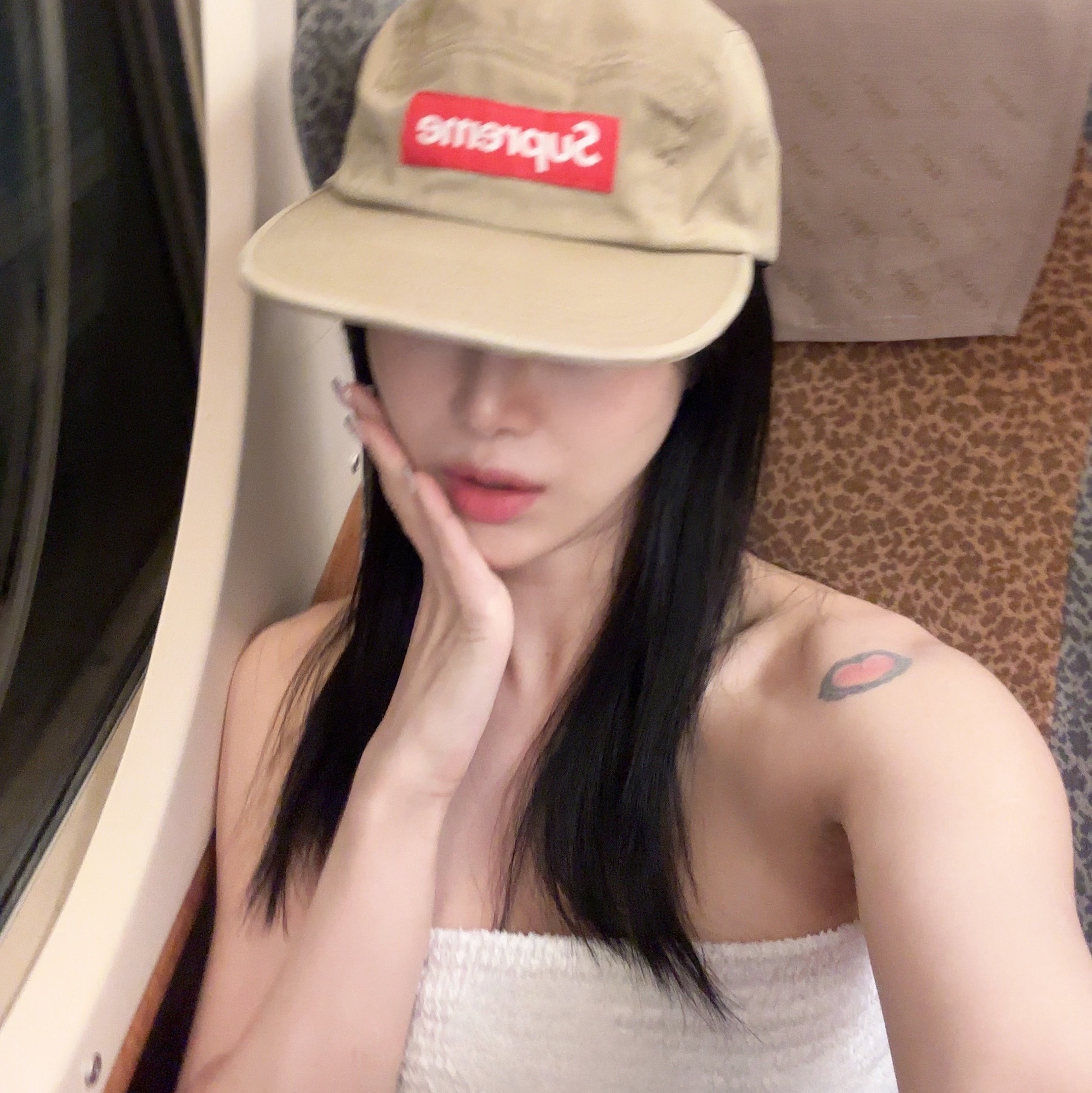 Supreme Washed Chino Twill Camp Cap Tan - 25FW 착용 스타일 - 1