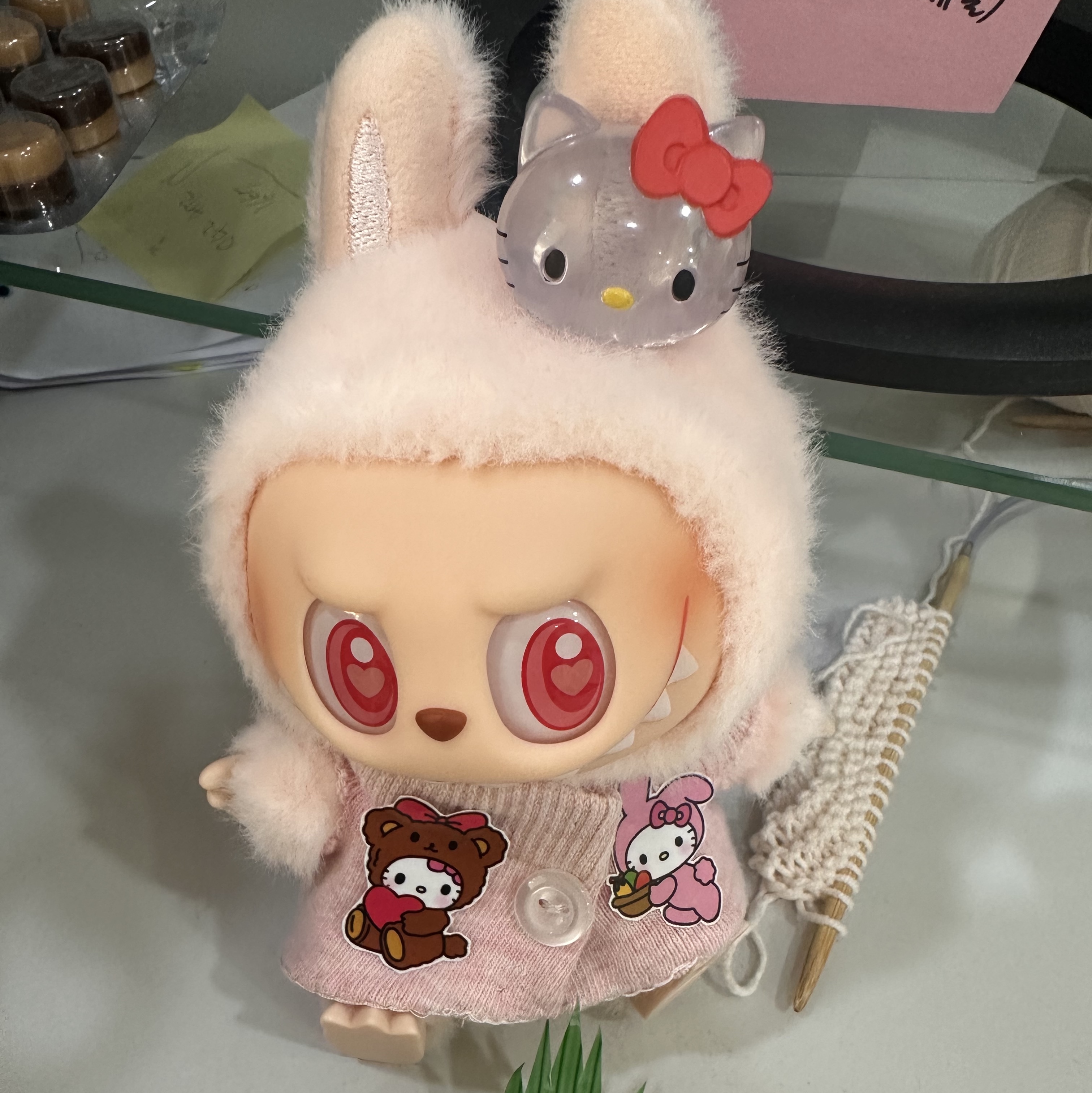 Pop Mart Labubu Let's Play Together Doll Series Dada Keyring (Opened Case) 착용 스타일