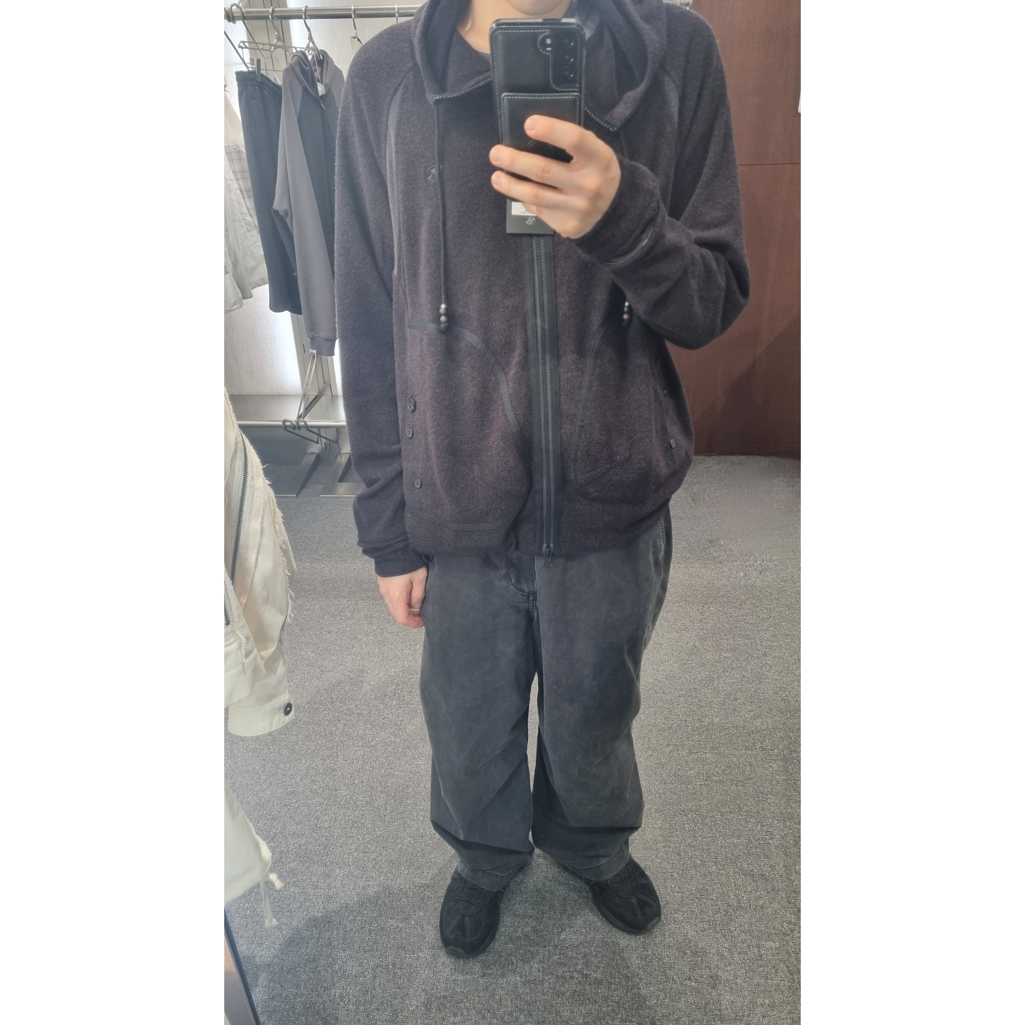 Sansan Gear Kapas Knit Zip-Up Black, Asics Gel-Sonoma 15-50 Black 착용 스타일 - 1