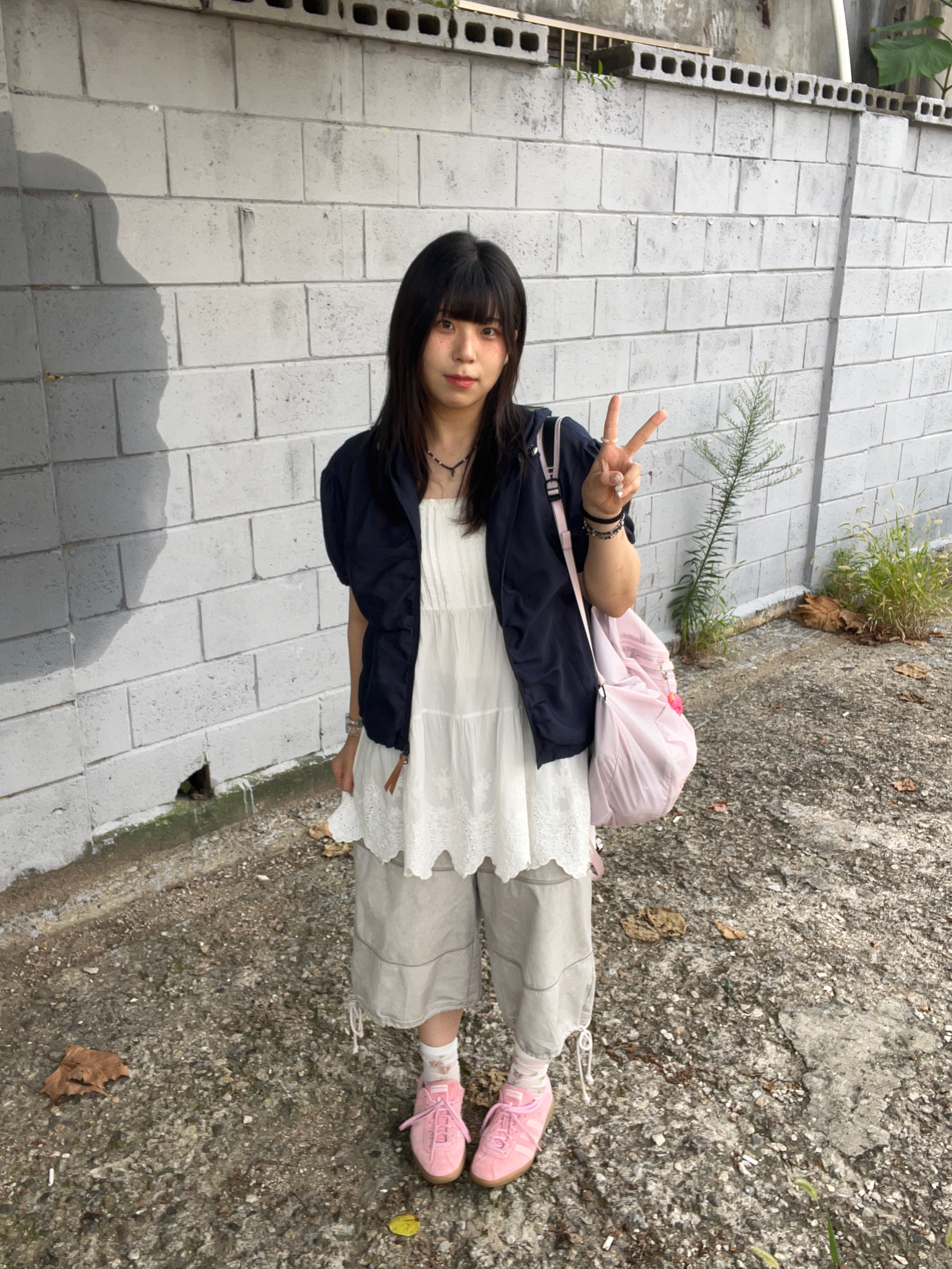 Arc'teryx Heliad 15 Backpack Pink Glow, Adidas Bermuda Glow Pink 착용 스타일