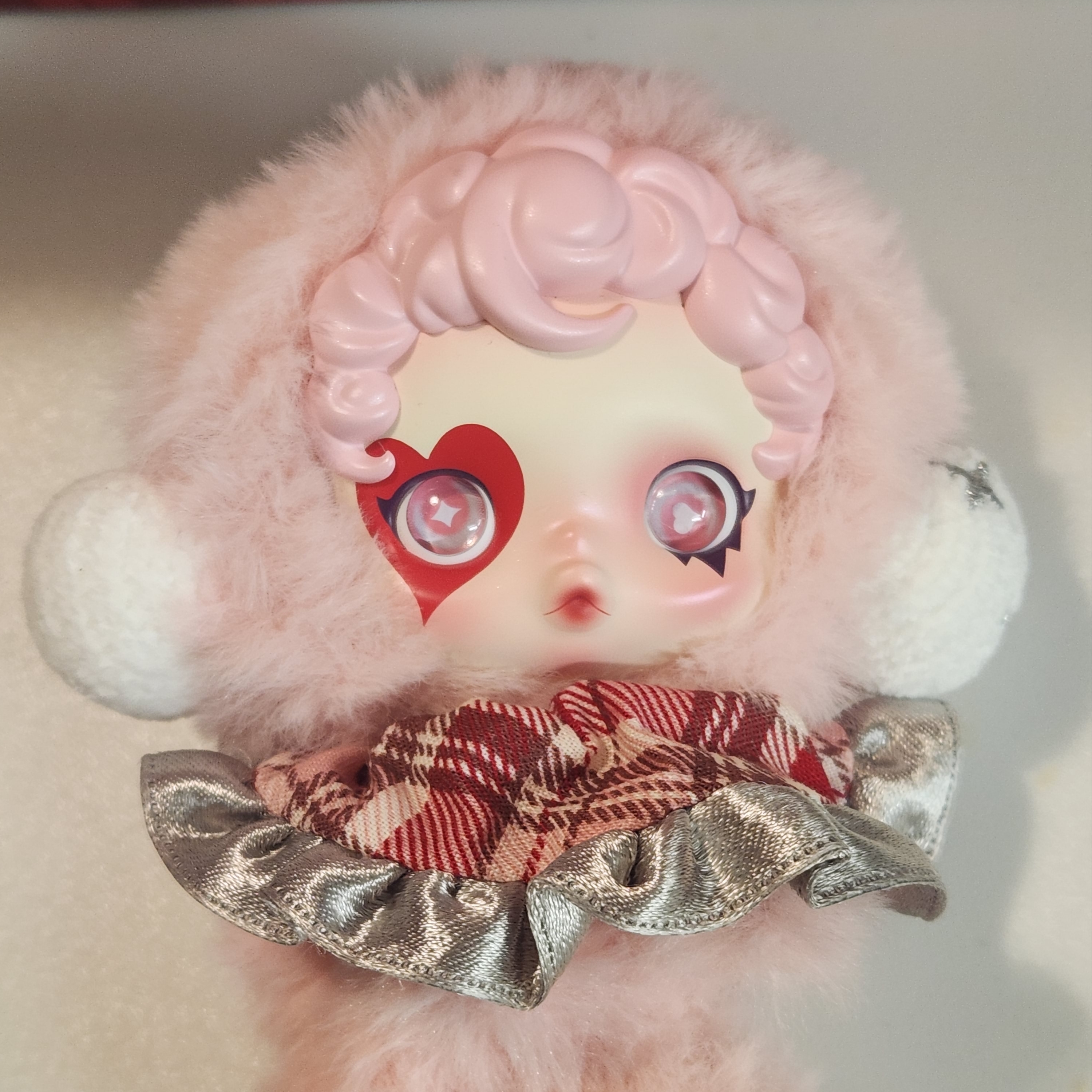 Pop Mart Skullpanda Winter Symphony Series Keyring Rhapsody (Opened Case) 착용 스타일 - 2