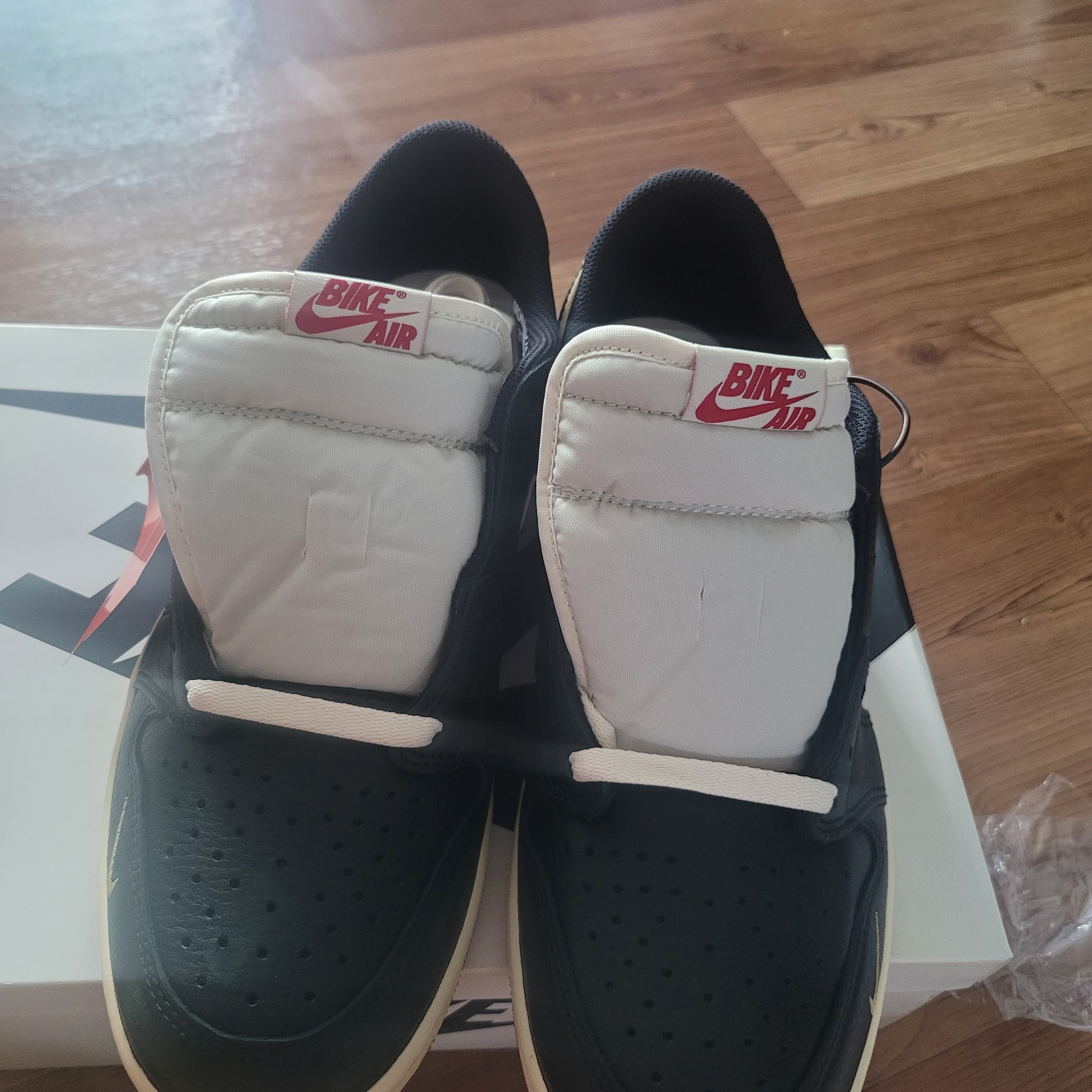 Jordan 1 x Nigel Sylvester Retro Low OG Better With Time 착용 스타일 - 2