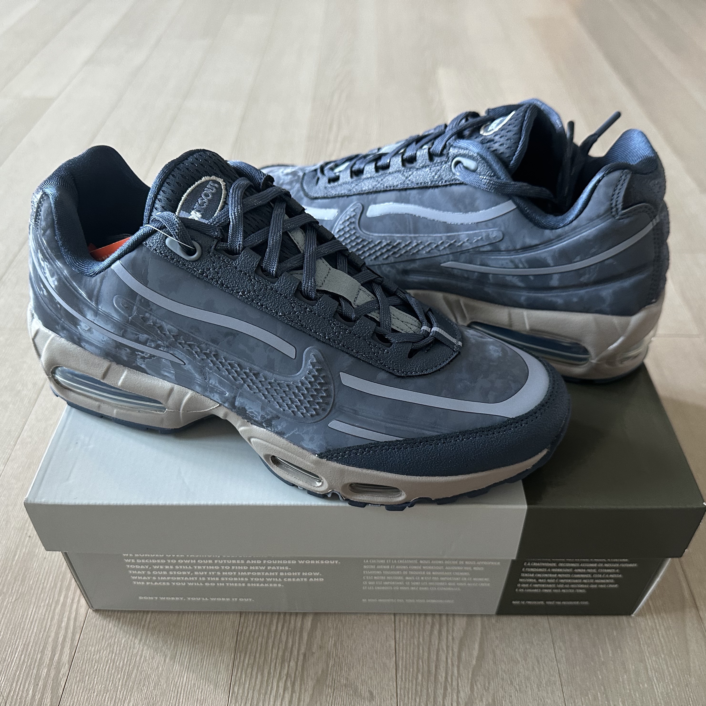 Nike x Worksout Air Max 95 Thunder Blue Summit White 착용 스타일 - 2
