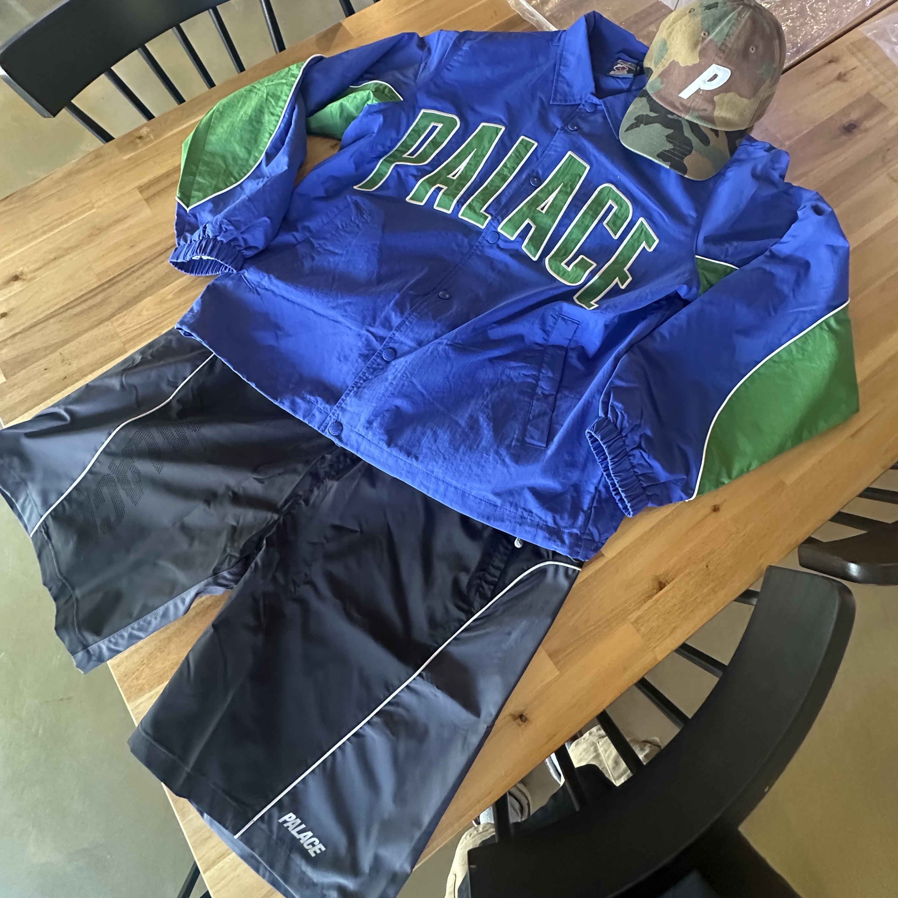 Palace Archway Coach Jacket Ultra - 24SS 착용 스타일