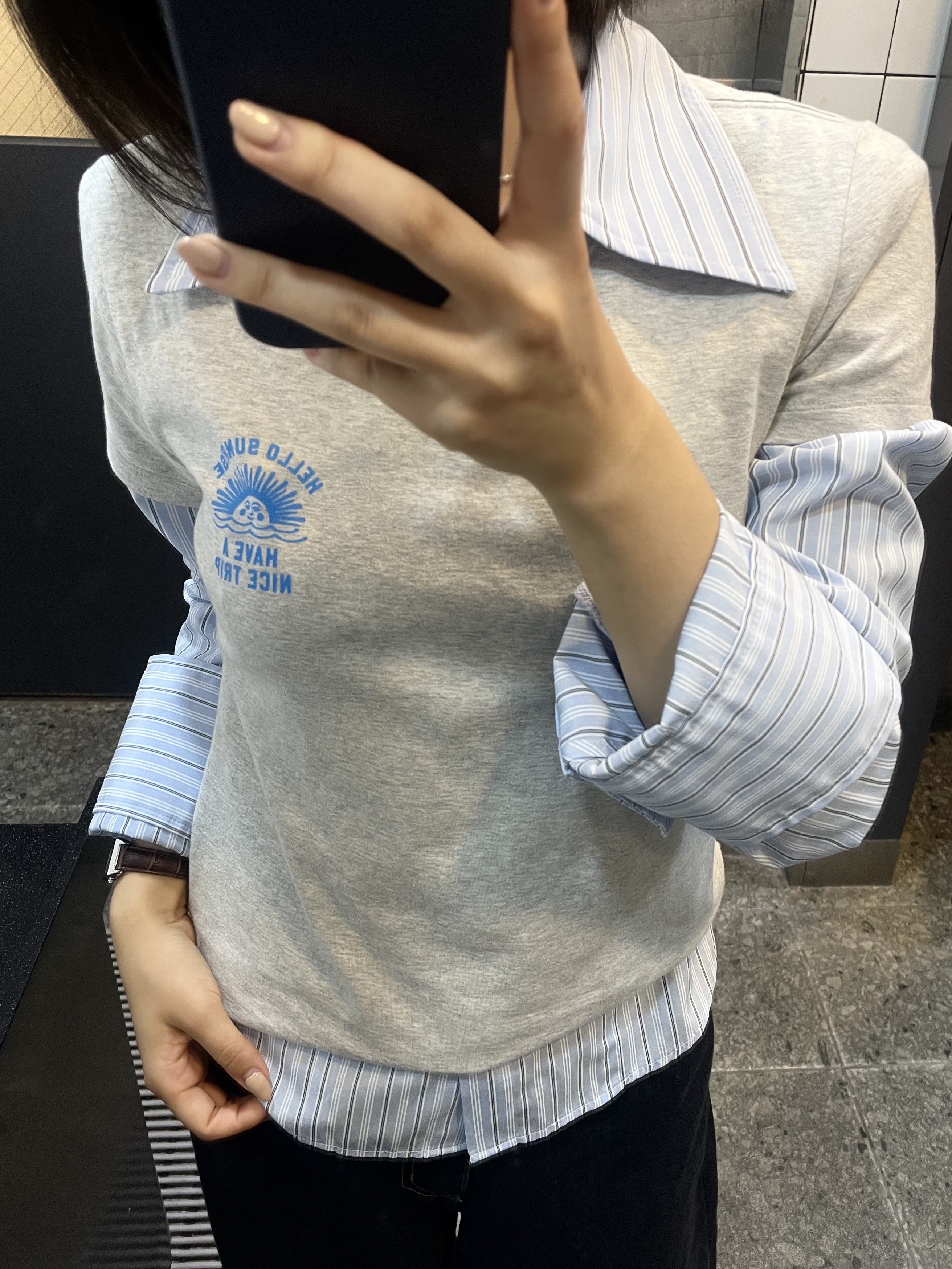 Hello Sunrise Women Shorts Sleeve Tee Melange Gray, (W) Adidas SL 72 OG Maroon Almost Yellow 착용 스타일 - 4