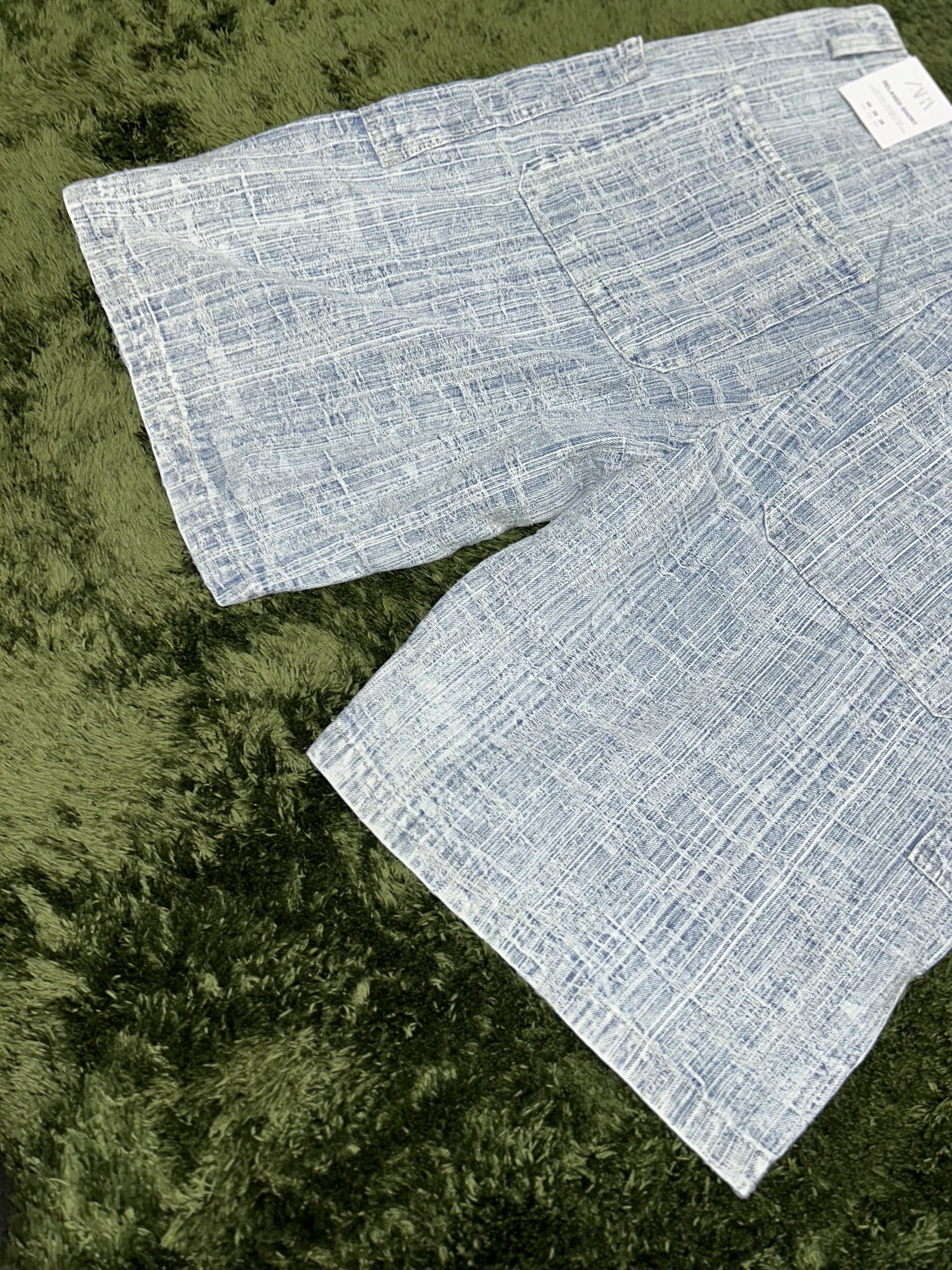 Zara Jacquard Denim Bermuda Shorts Light Blue 착용 스타일 - 8