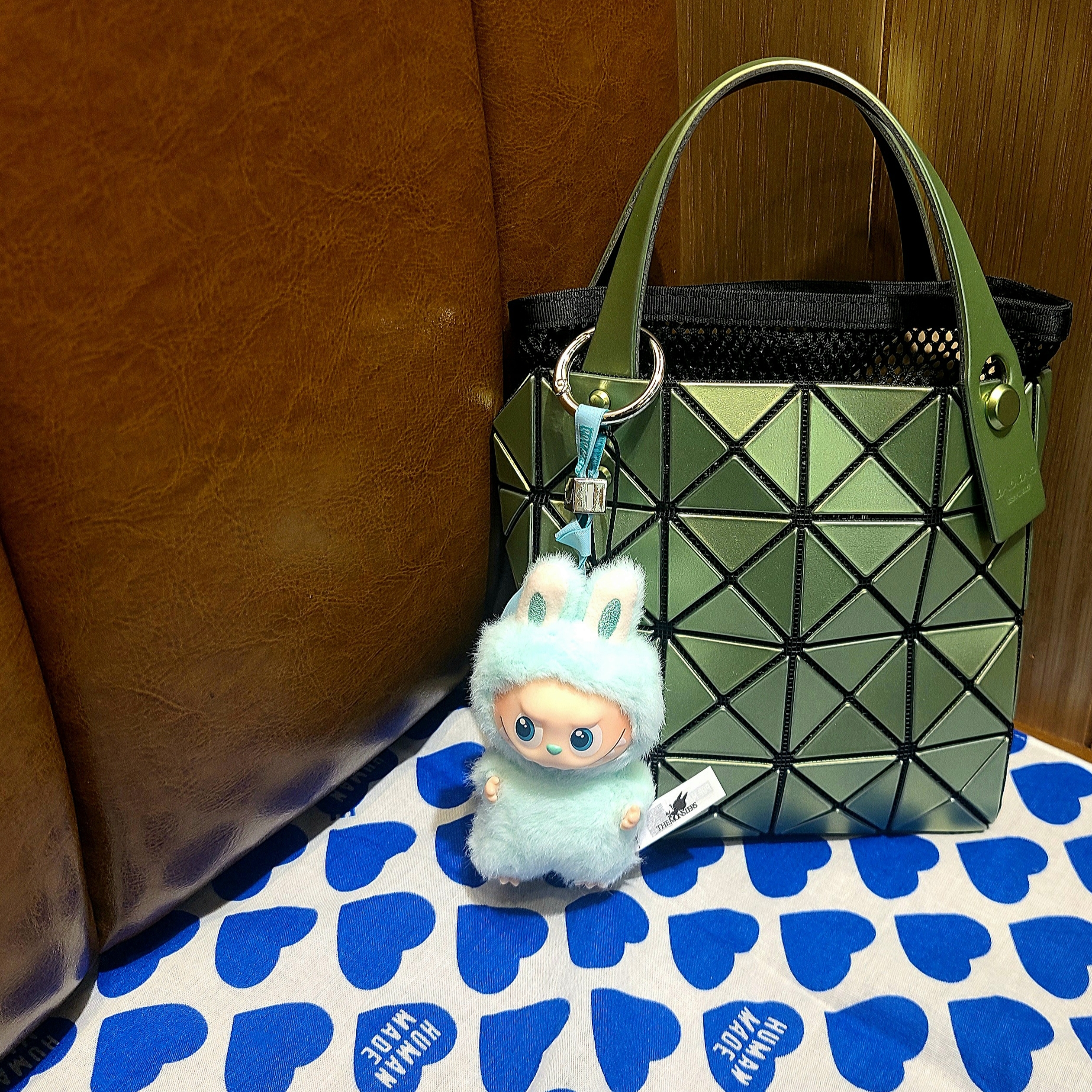 Pop Mart Labubu The Monsters Pin For Love Series Vinyl Plush Pendant (A-M) I (Opened Case), Human Made Big Bandana #2 Navy 착용 스타일
