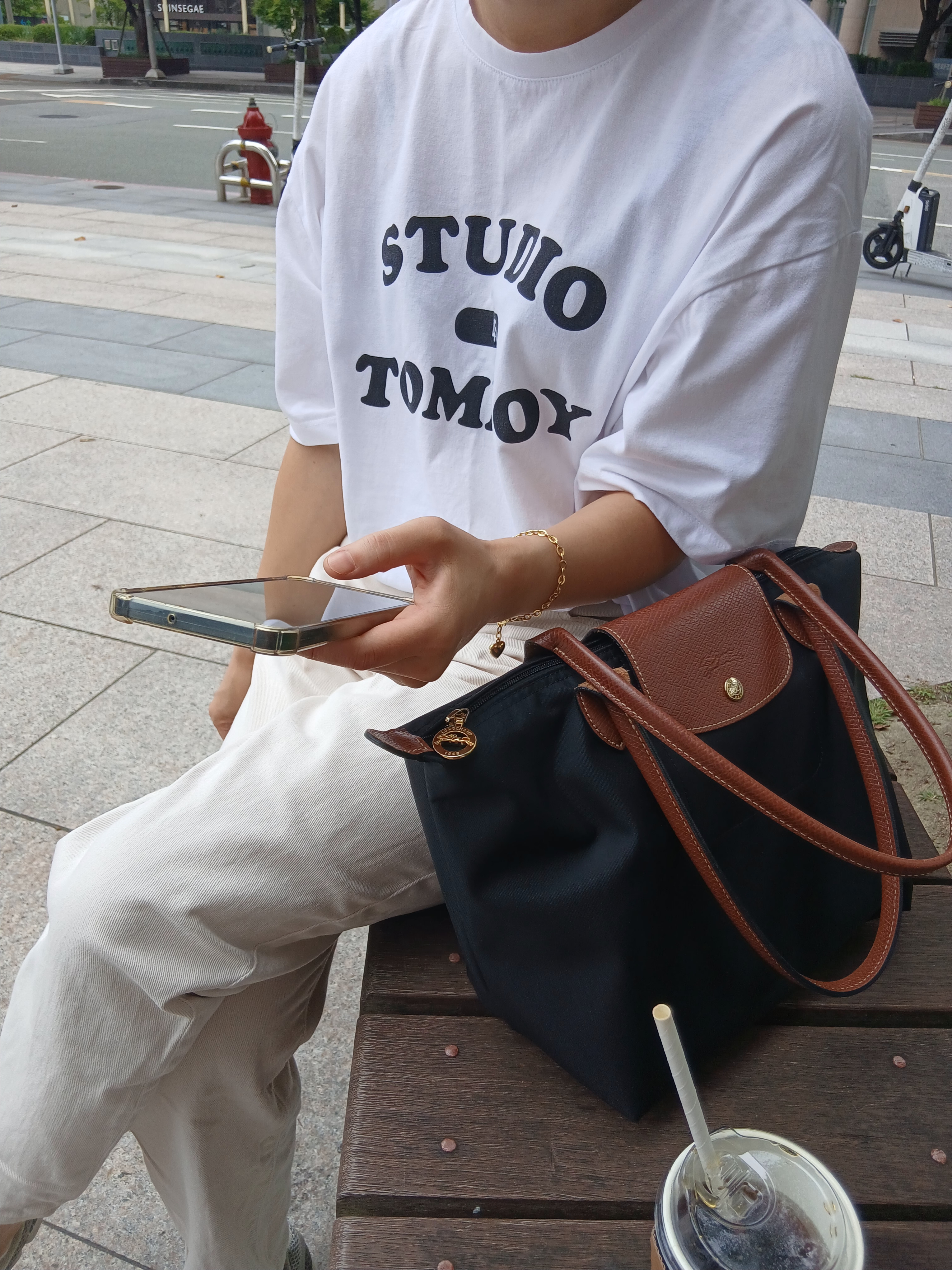 Longchamp Le Pliage Original Tote Bag M Black, (W) Nike Zoom Vomero 5 Cobblestone and Flat Pewter 착용 스타일 - 1