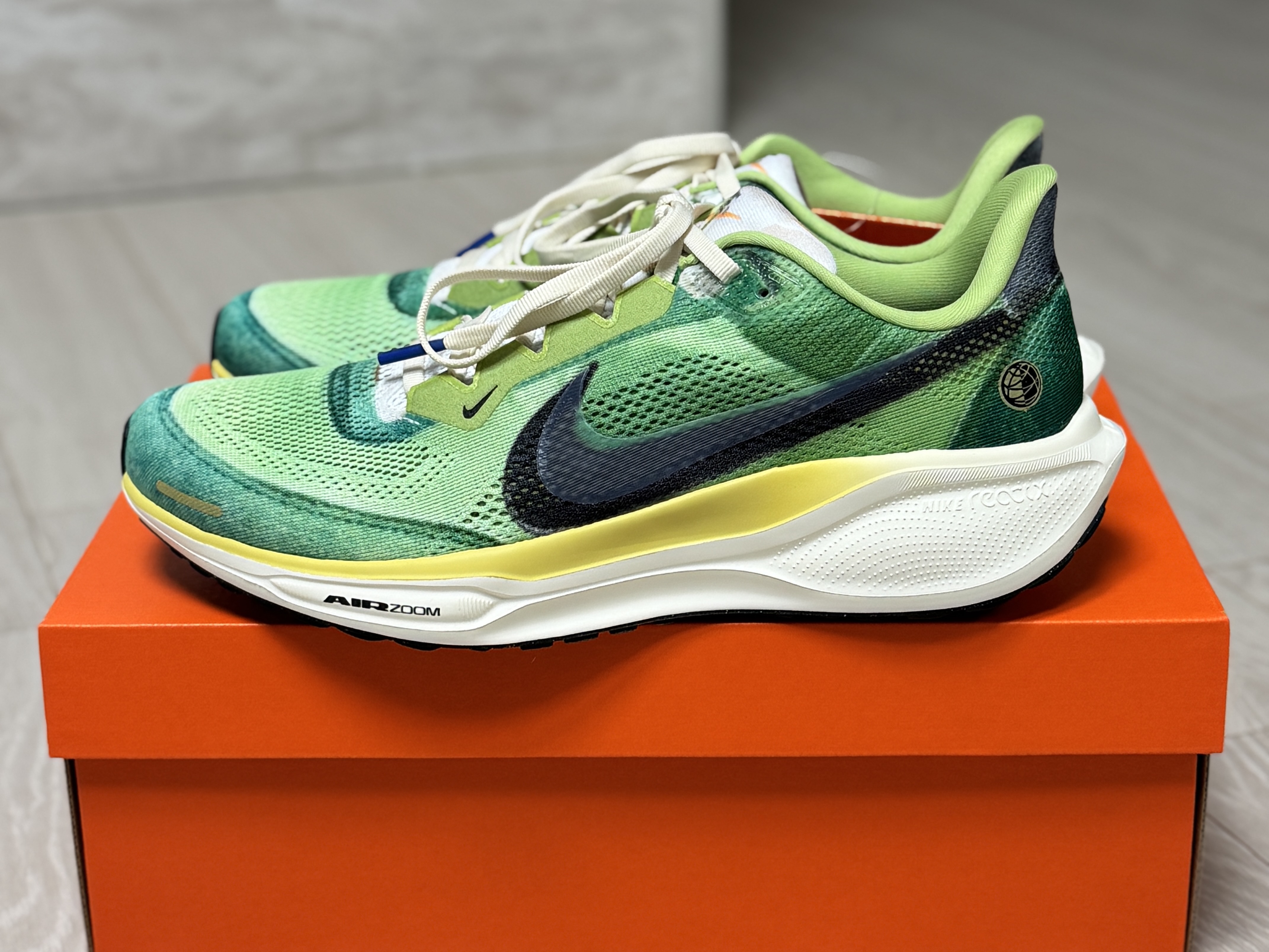 Nike Air Zoom Pegasus 41 Multi Color Vivid Green 착용 스타일 - 4
