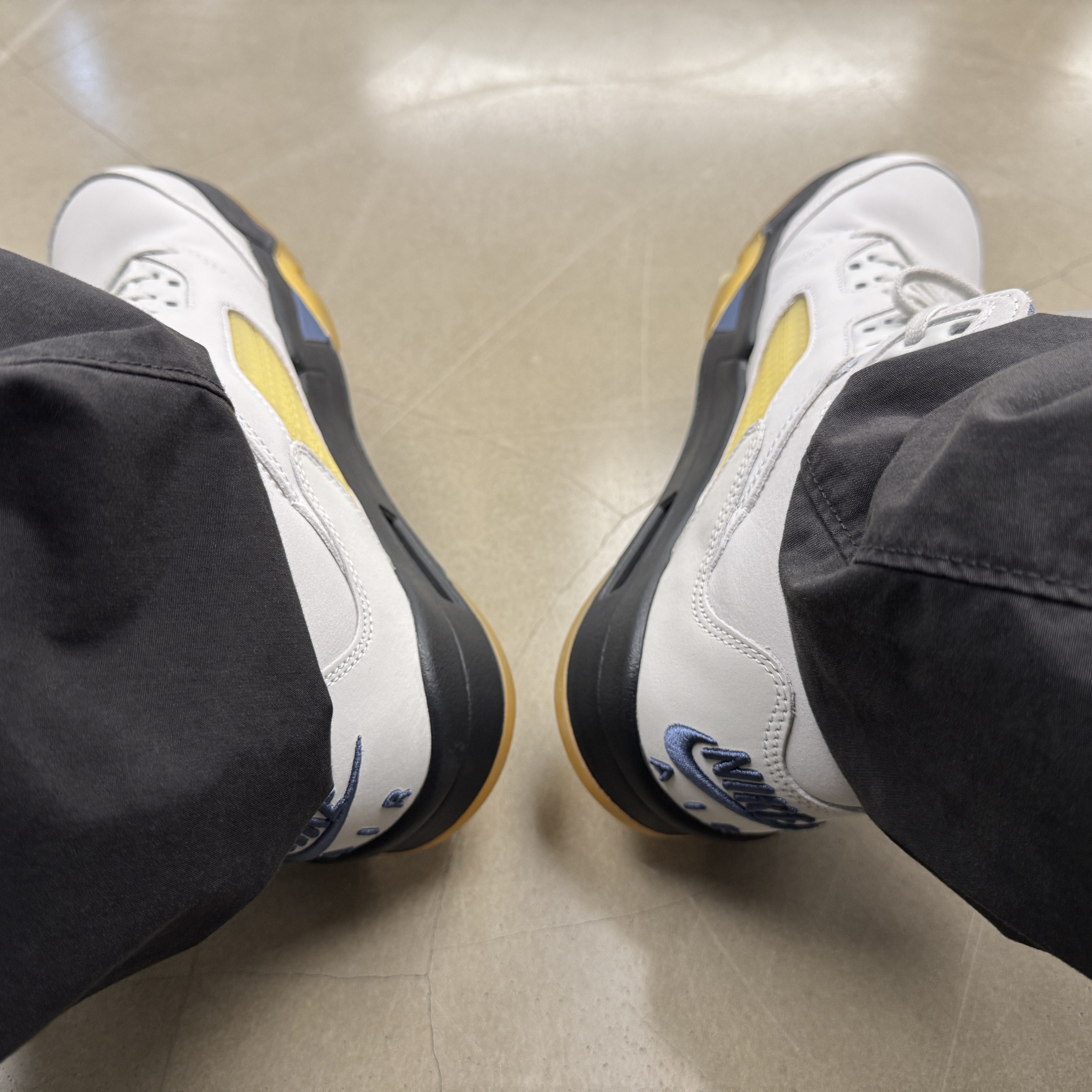 (W) Jordan 5 x A Ma Maniere Retro Dawn 착용 스타일 - 2