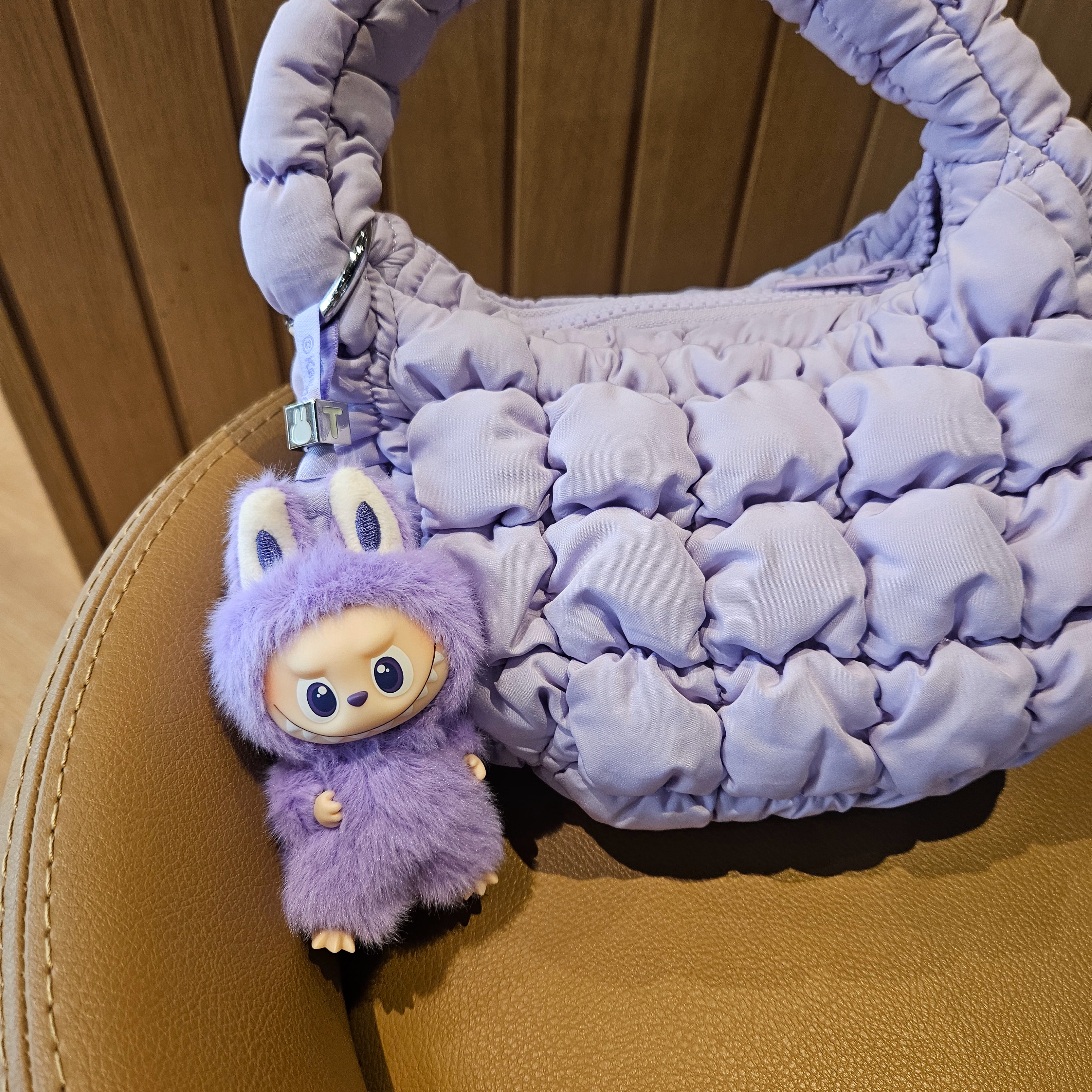 Pop Mart Labubu The Monsters Pin For Love Series Vinyl Plush Pendant (N-Z) T (Opened Case) 착용 스타일 - 4