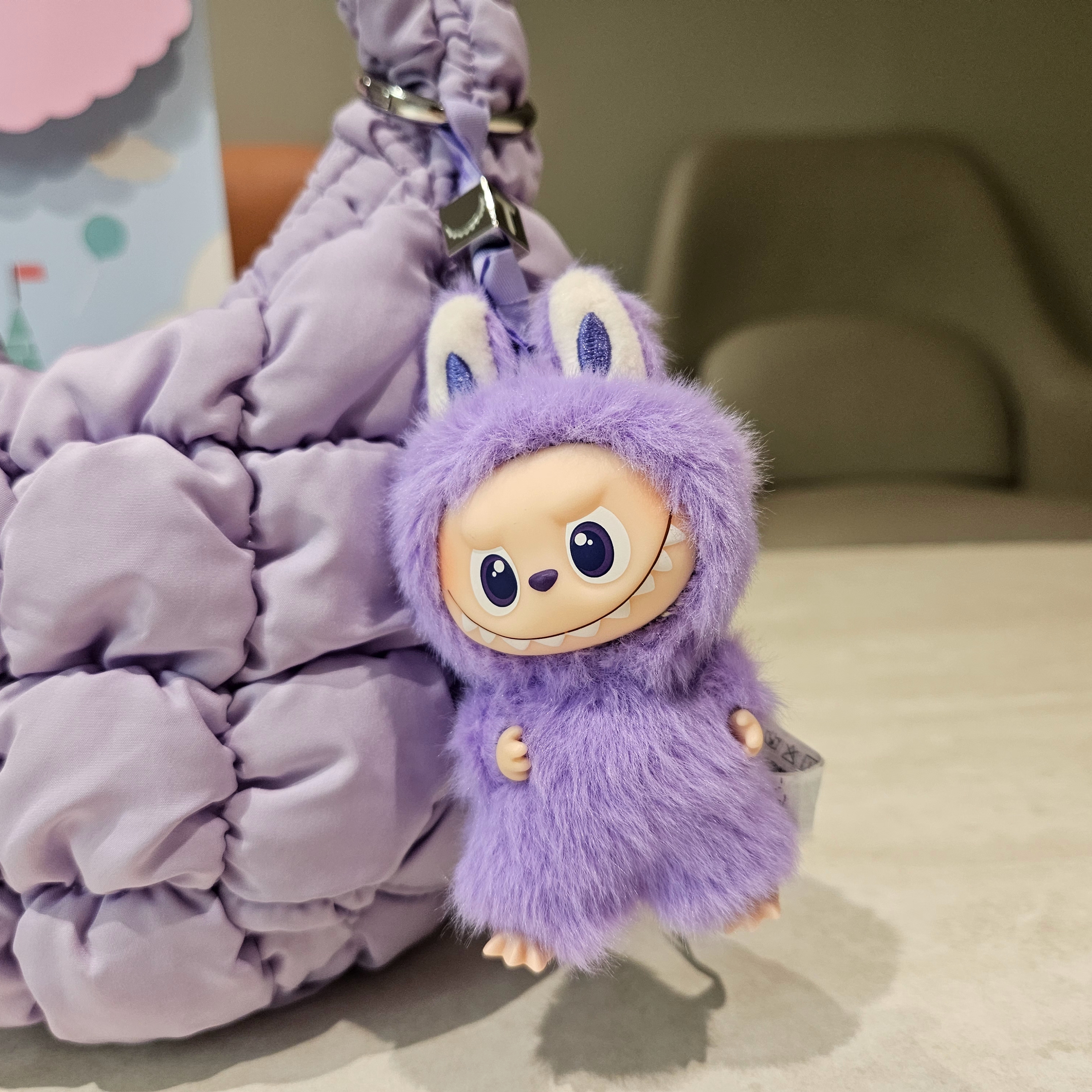Pop Mart Labubu The Monsters Pin For Love Series Vinyl Plush Pendant (N-Z) T (Opened Case) 착용 스타일 - 1