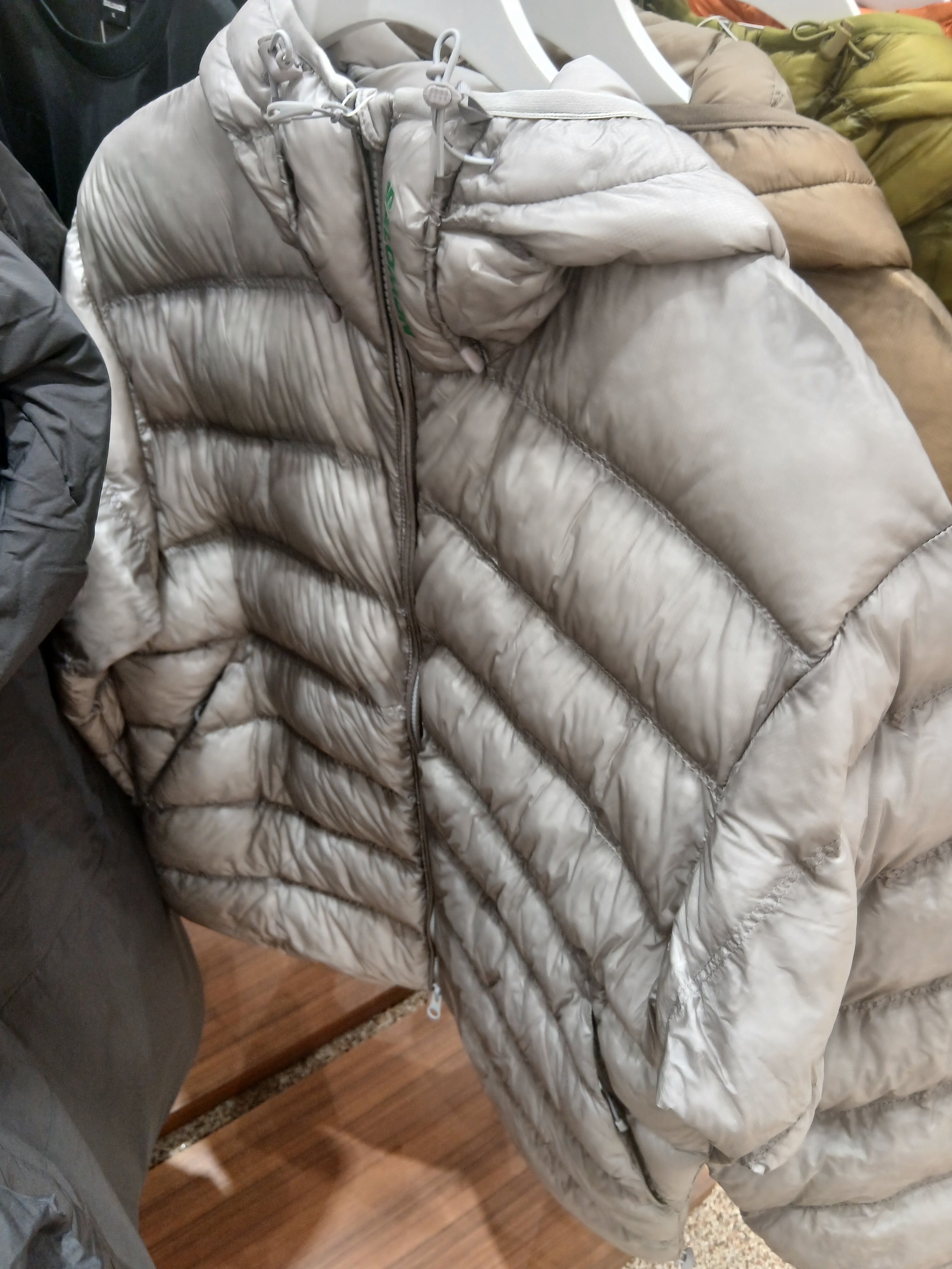Salomon Modisay Padded Jacket Black, Salomon Modisay Padded Jacket Light Grey 착용 스타일 - 6