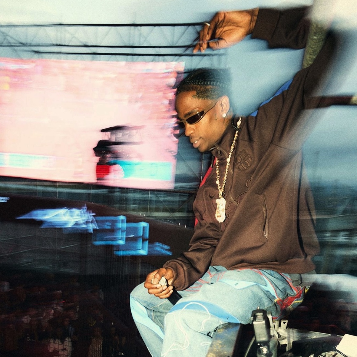 Nike FC Barcelona x Travis Scott Retro Zip Anthem Jacket Black 착용 스타일