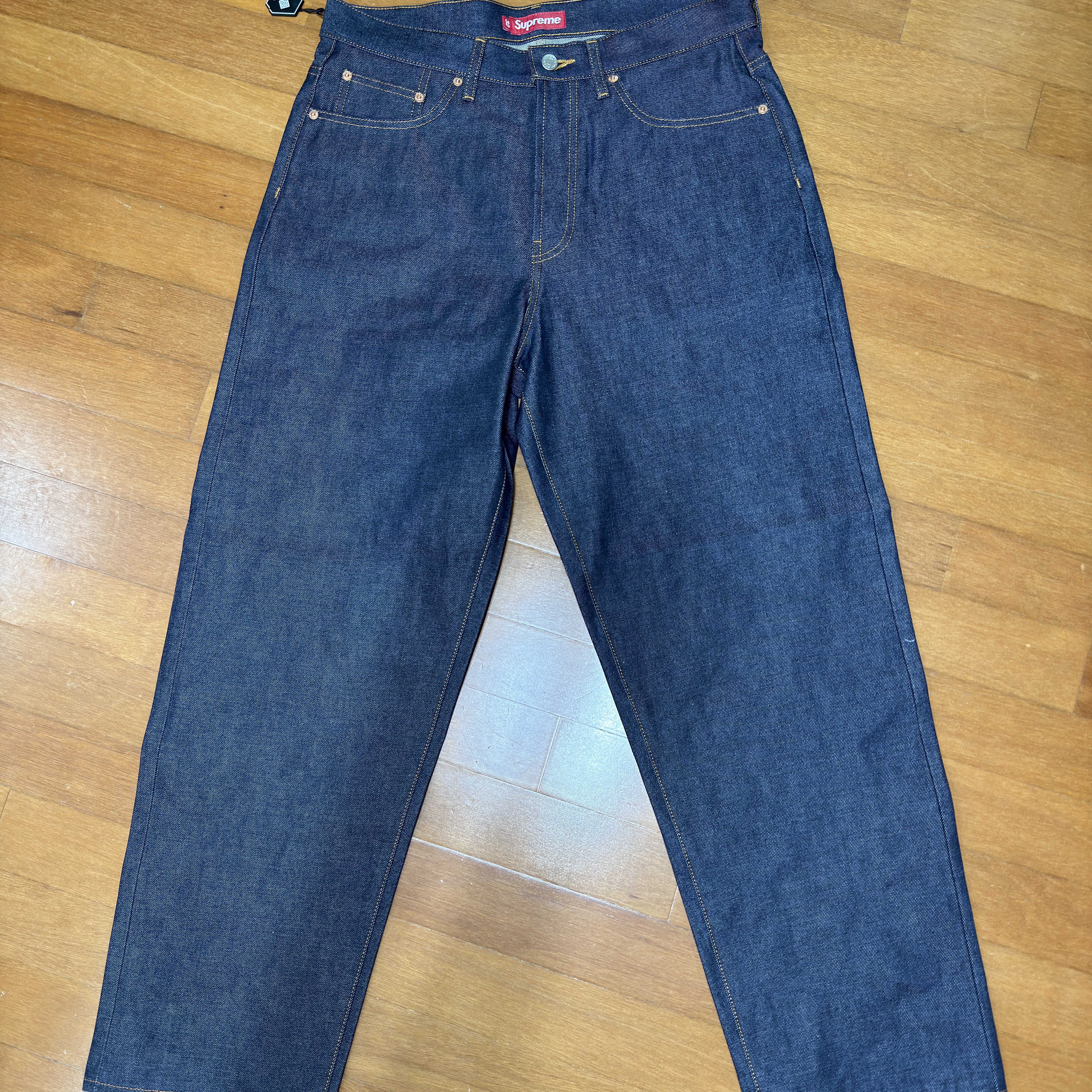 Supreme Baggy Selvedge Jean Rigid Indigo - 25FW 착용 스타일 - 1