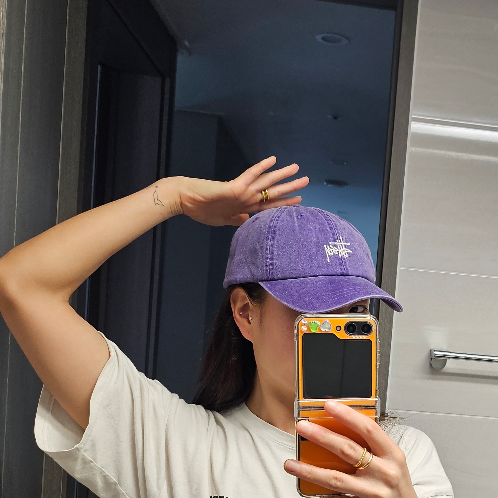 Stussy Low Pro Basic Washed Strapback Grape 착용 스타일