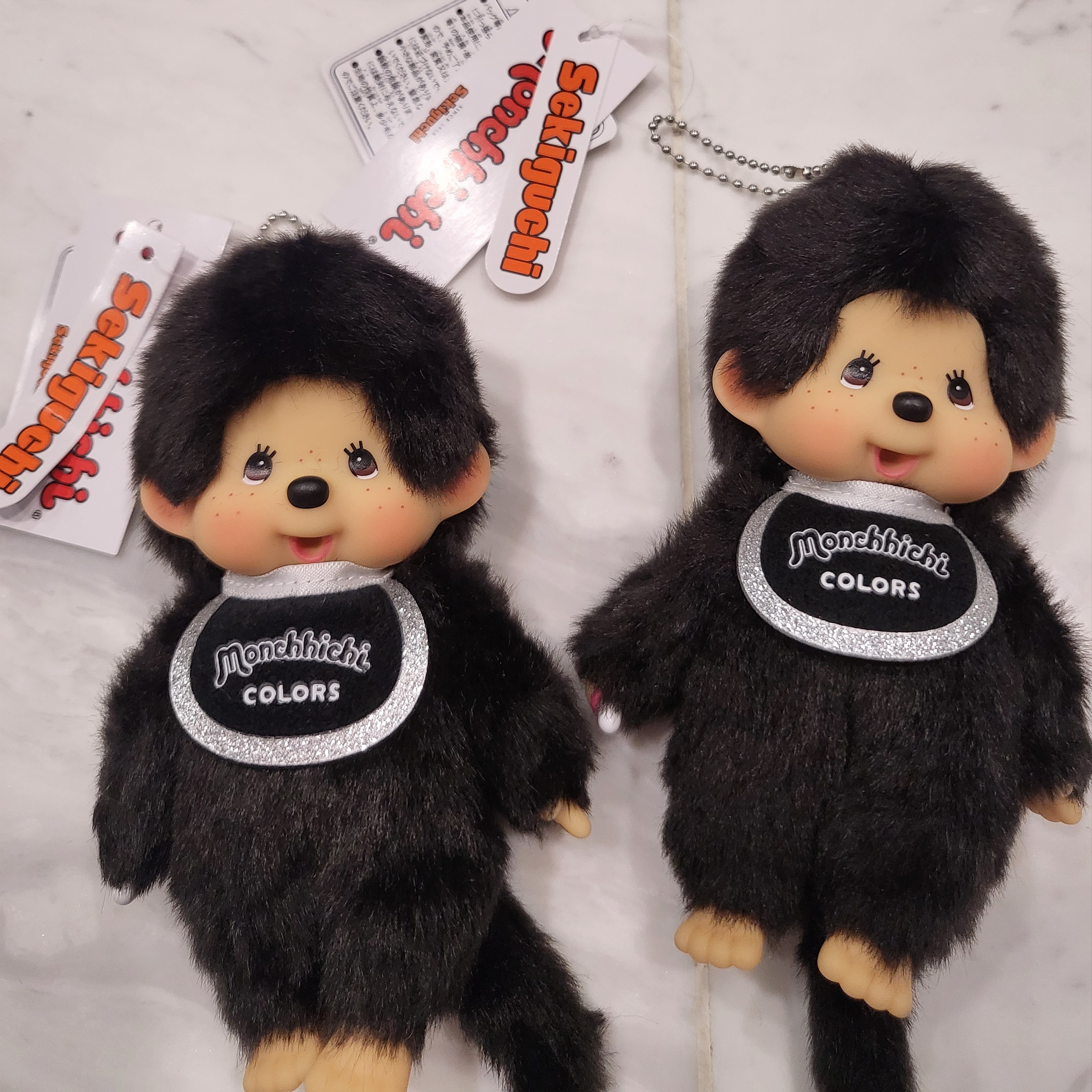 Monchhichi Colors Key Chain Black 착용 스타일 - 2