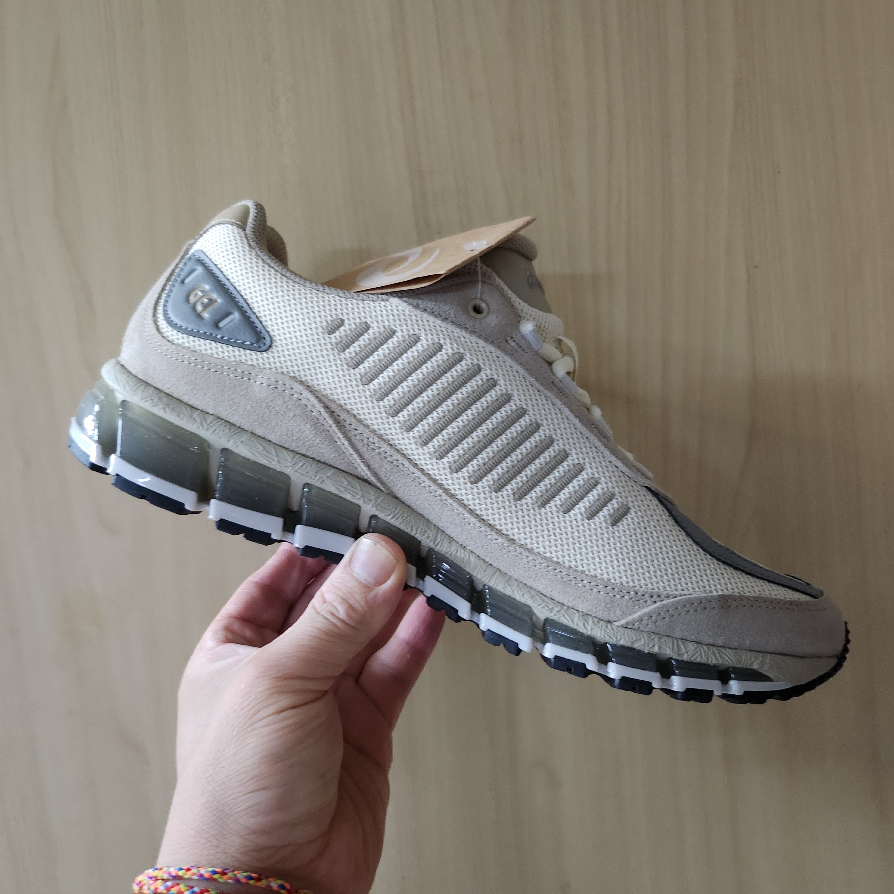 Asics Gel-Quantum 360 I AMP Pale Oak Wool 착용 스타일 - 1